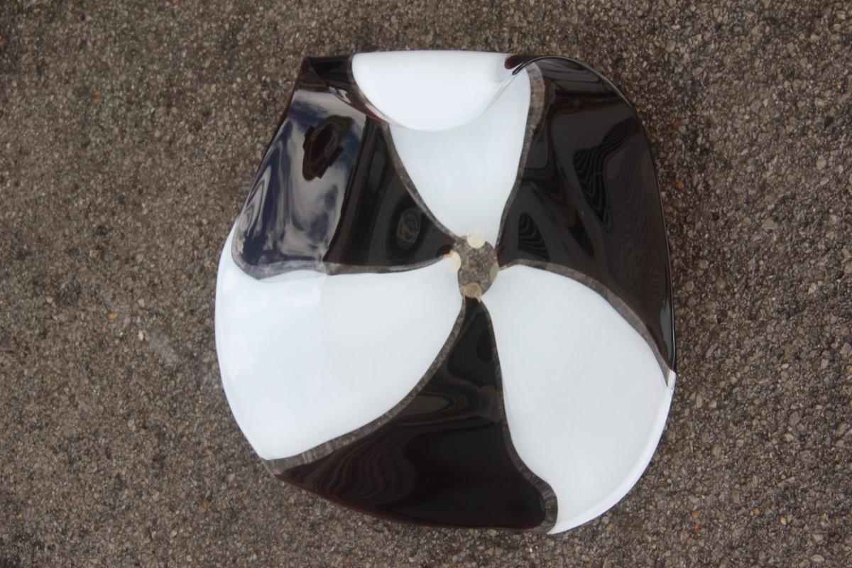 Mid-Century Modern Italian Modern Great Bowl Licio Zanetti Design 1980 White Violet Round Form For Sale