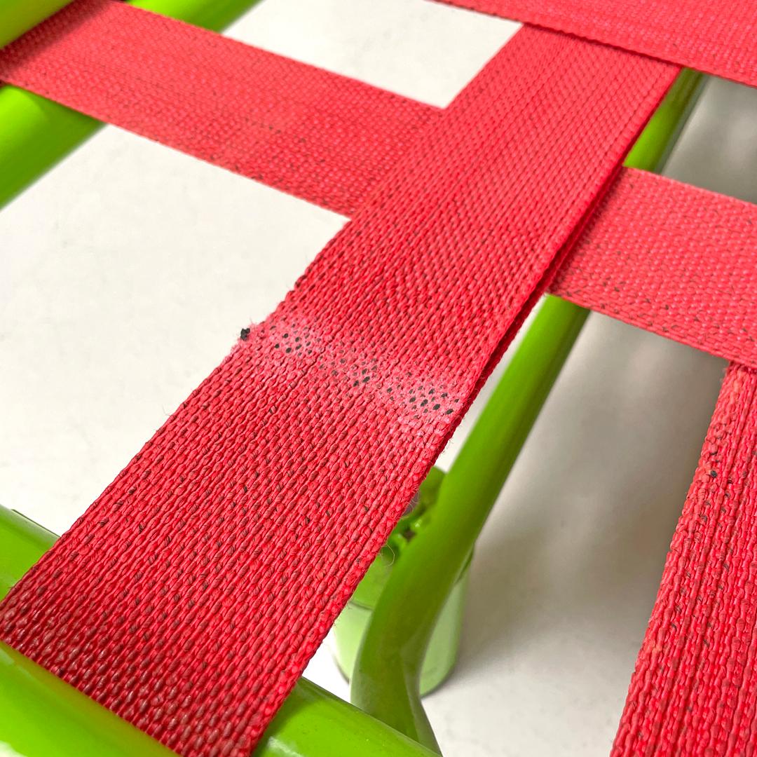 Italian modern green daybed or bed in metal and wood with red straps, 1980s For Sale 9