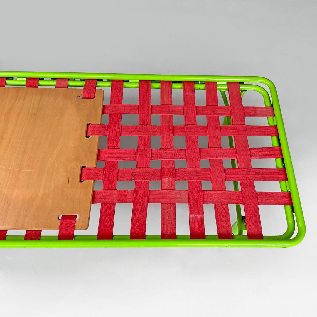 Italian modern green daybed or bed in metal and wood with red straps, 1980s For Sale 3
