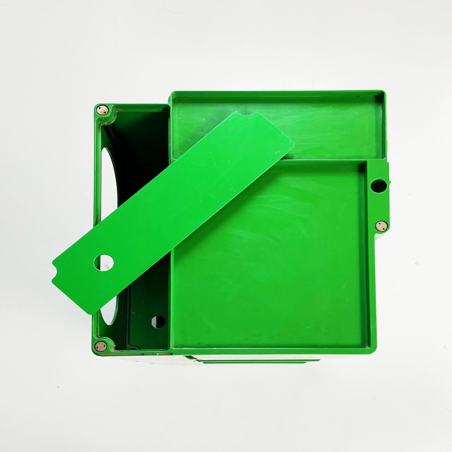 Italian Modern Green Plastic Cart Boby by Joe Colombo for Bieffeplast, 1968 4