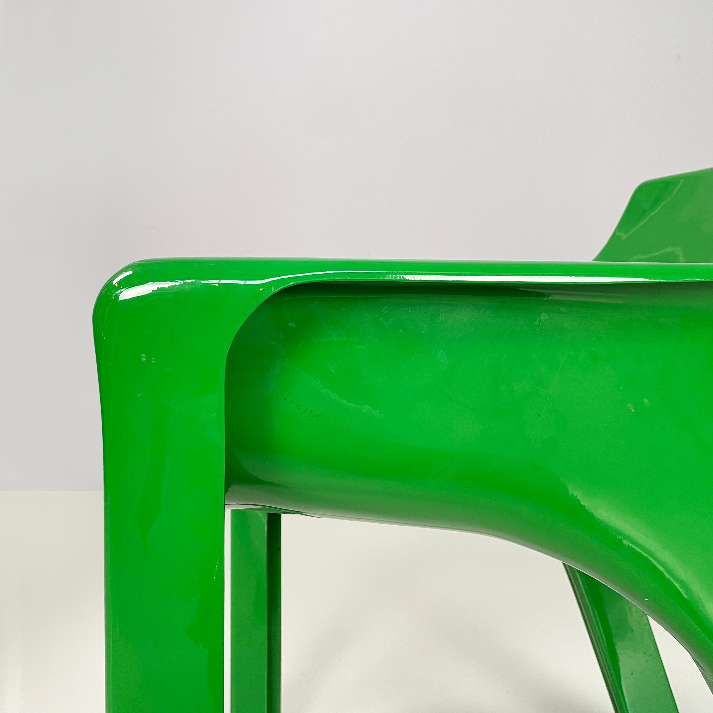 Italian modern Green plastic Chairs Gaudi by Vico Magistretti for Artemide, 1970 For Sale 8