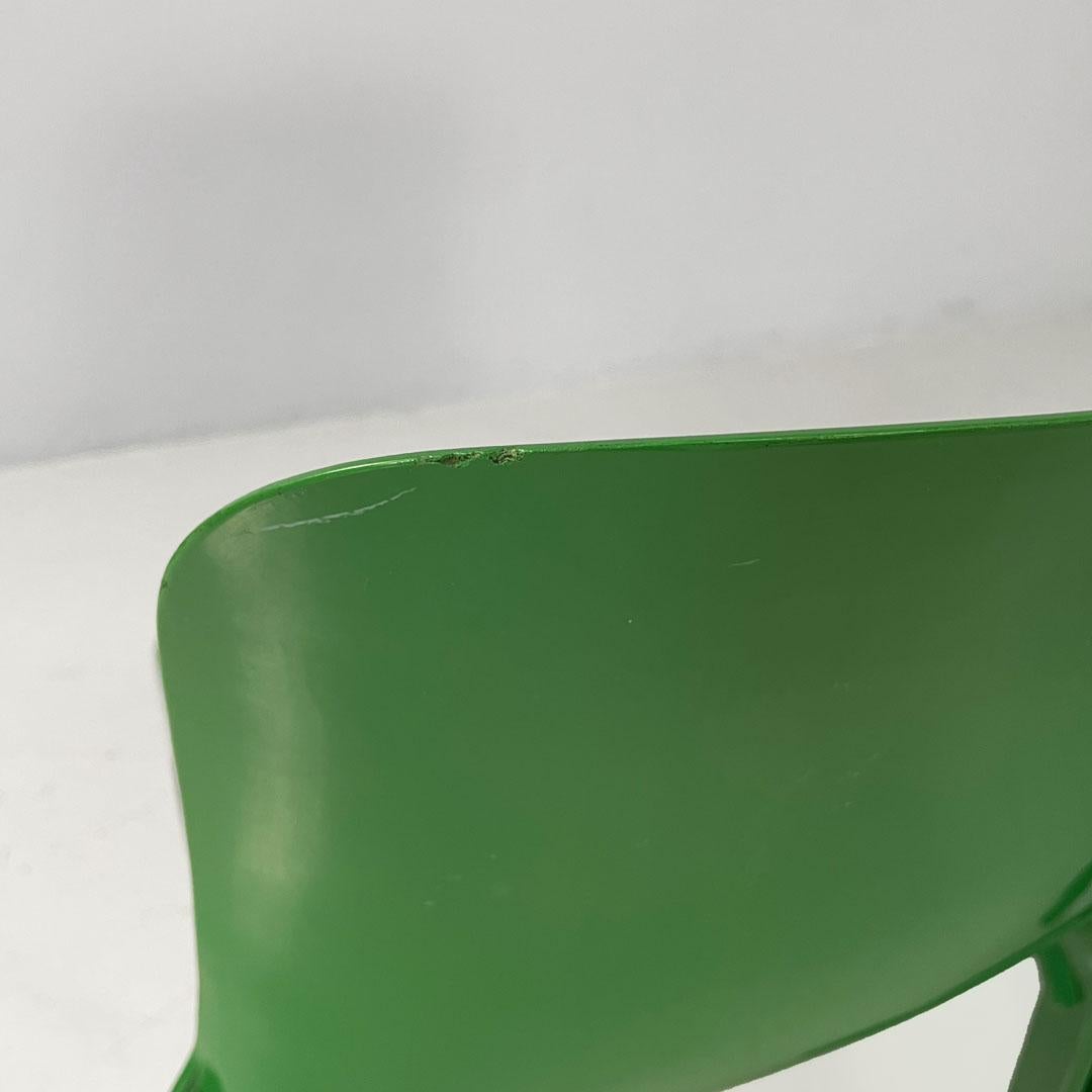 Italian modern green plastic Chairs Selene Vico Magistretti for Artemide, 1960s For Sale 5