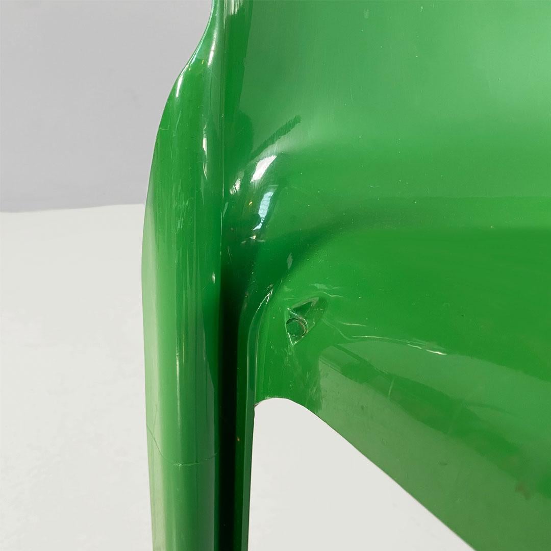 Italian modern green plastic Chairs Selene Vico Magistretti for Artemide, 1960s For Sale 9