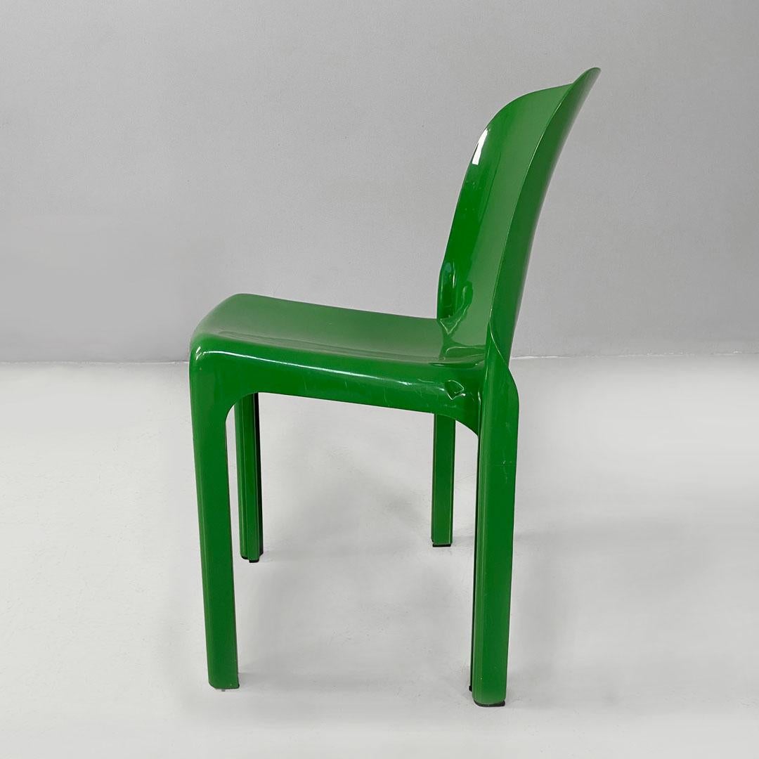 Italian modern green plastic Chairs Selene Vico Magistretti for Artemide, 1960s In Fair Condition For Sale In MIlano, IT
