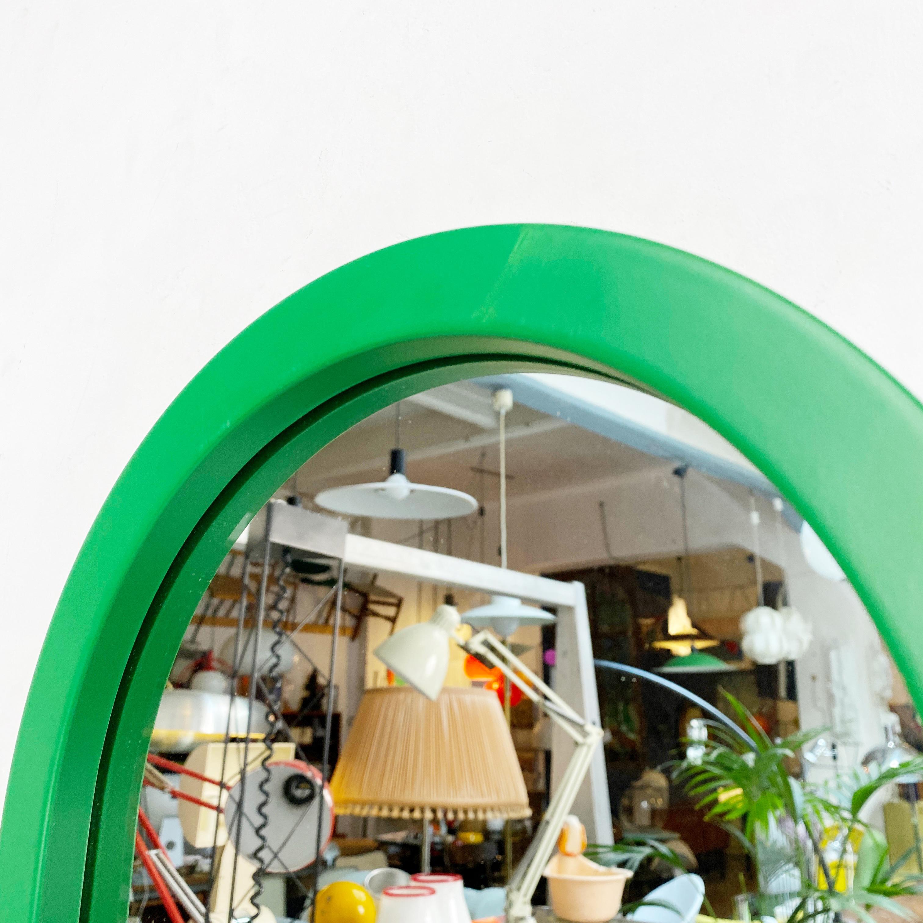 Italian Modern Green Plastic Mirror by Anna Castelli for Kartell, 1980s 8