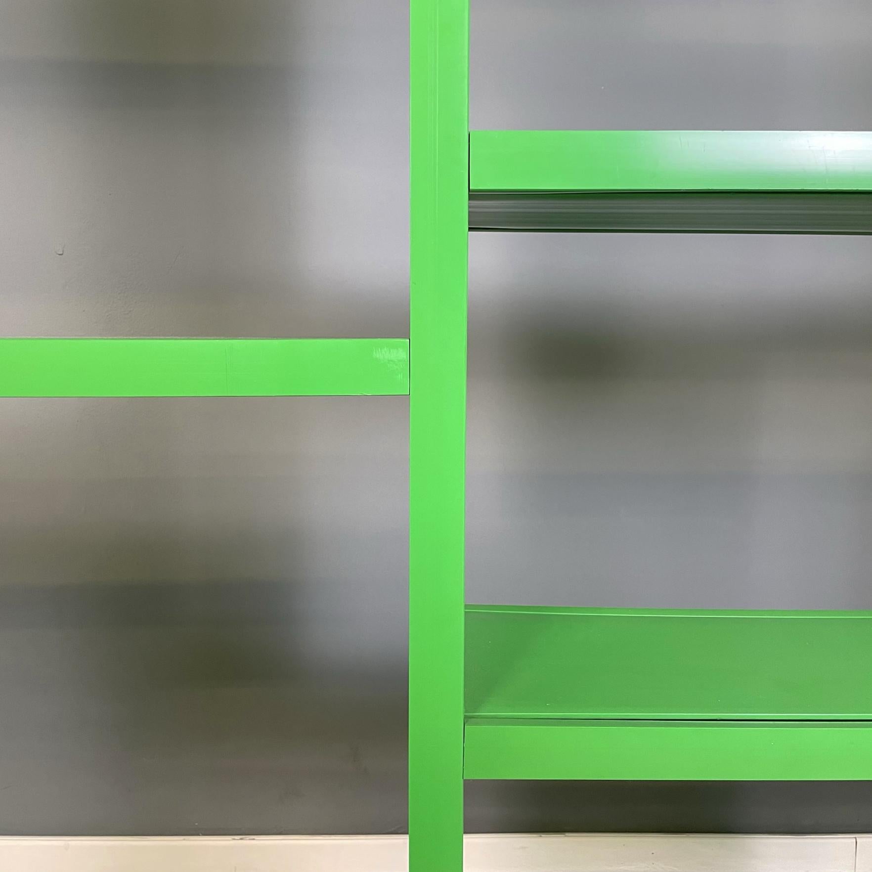 Italian modern Green plastic modular Bookcase Dodona by Gismondi Artemide, 1970s 4