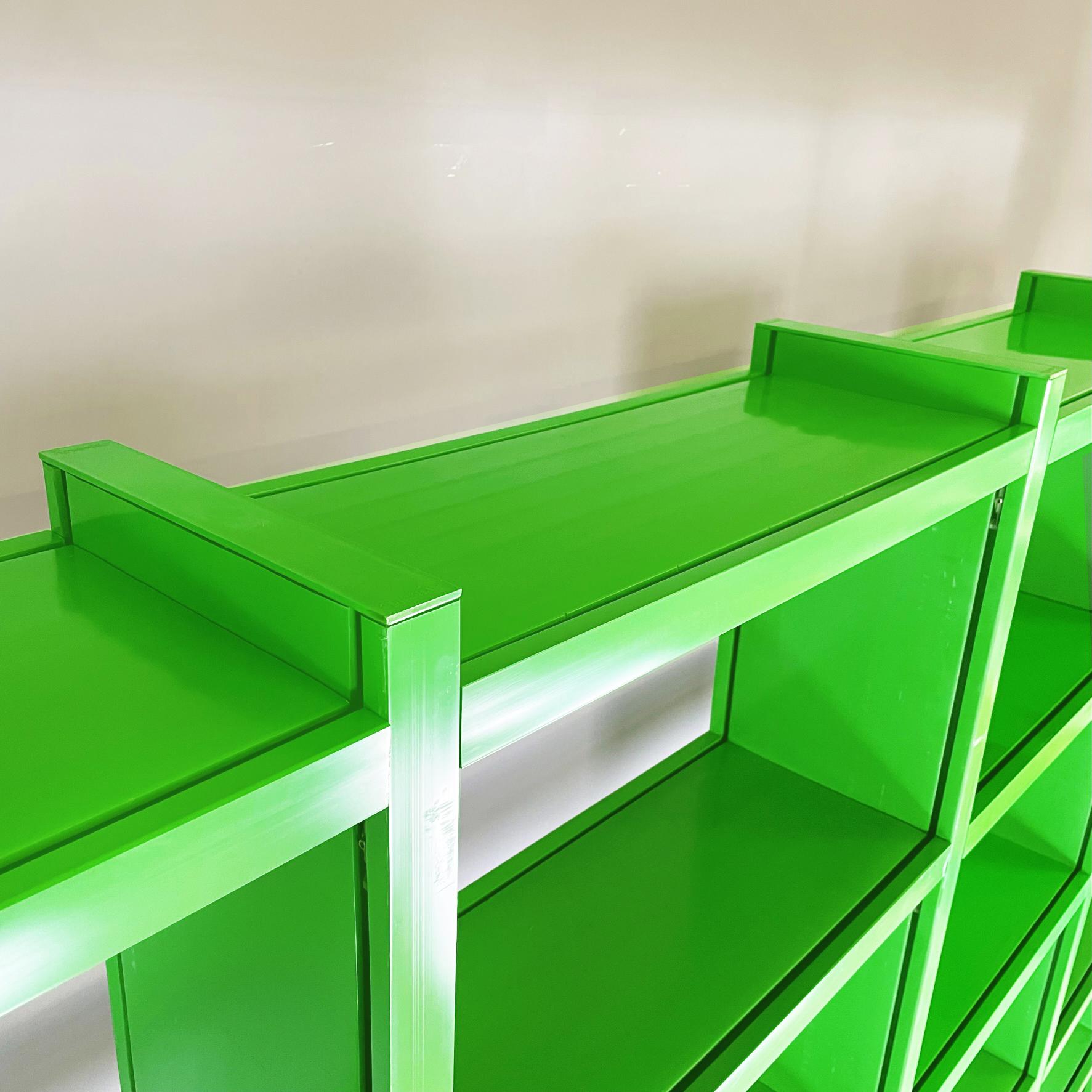 Italian modern Green plastic modular Bookcase Dodona by Gismondi Artemide, 1970s 3