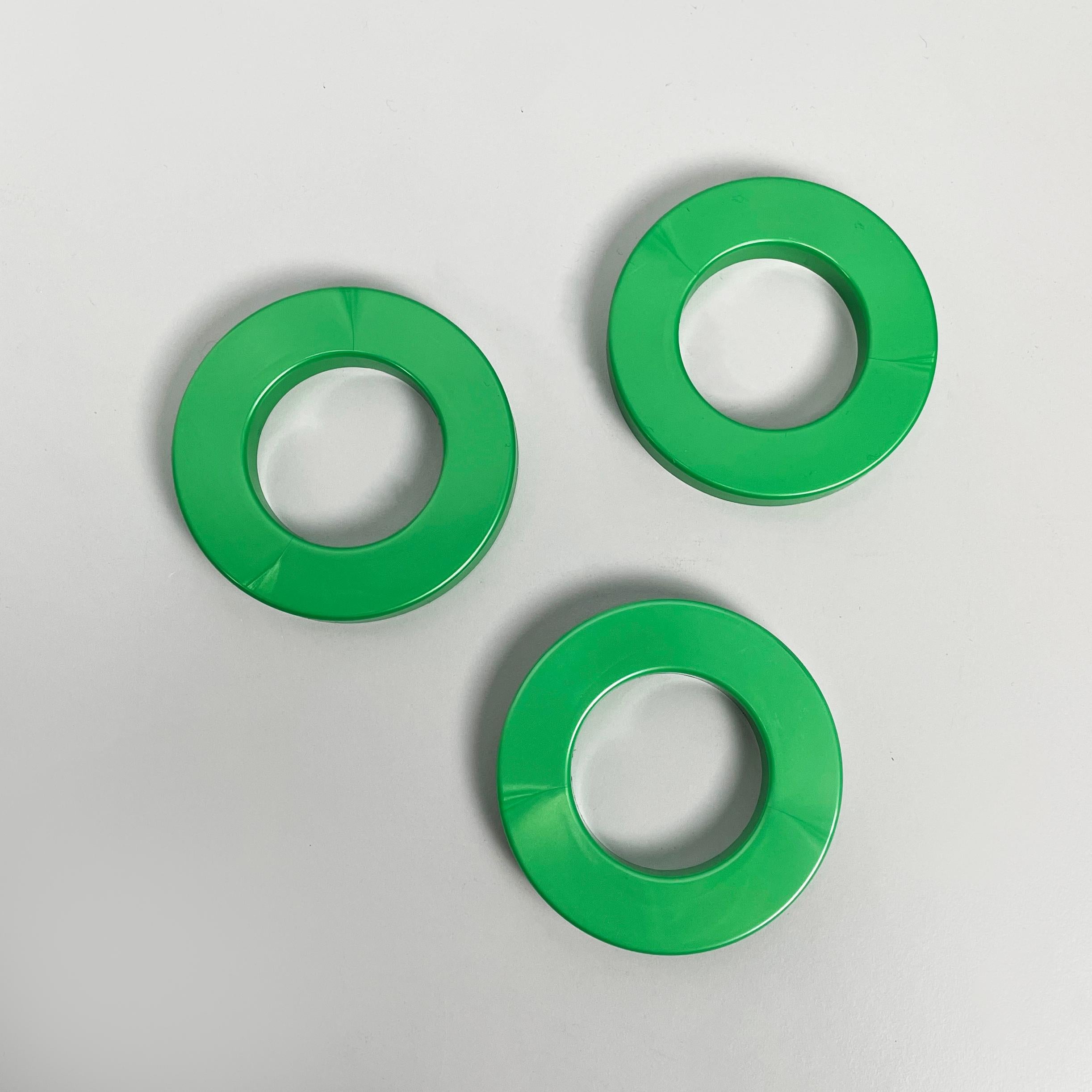 Contemporary Italian modern green rings for perpetual wall calendar by Ring A Date, 2020s For Sale