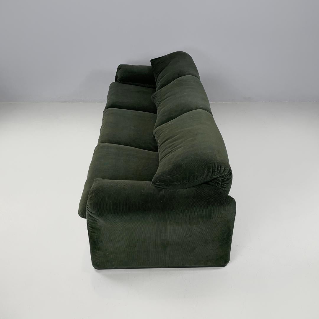 Sofá moderno italiano verde Maralunga de Vico Magistretti para Cassina, años 70 1