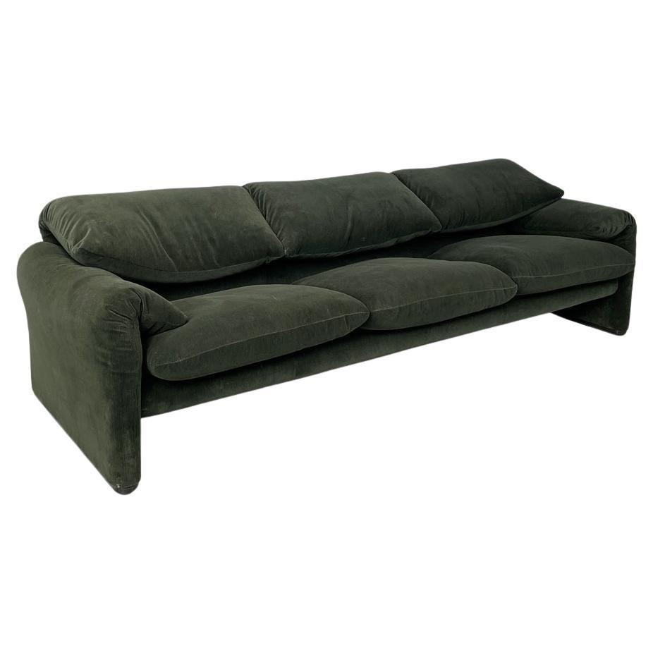 Italian modern green sofa Maralunga by Vico Magistretti for Cassina, 1970s