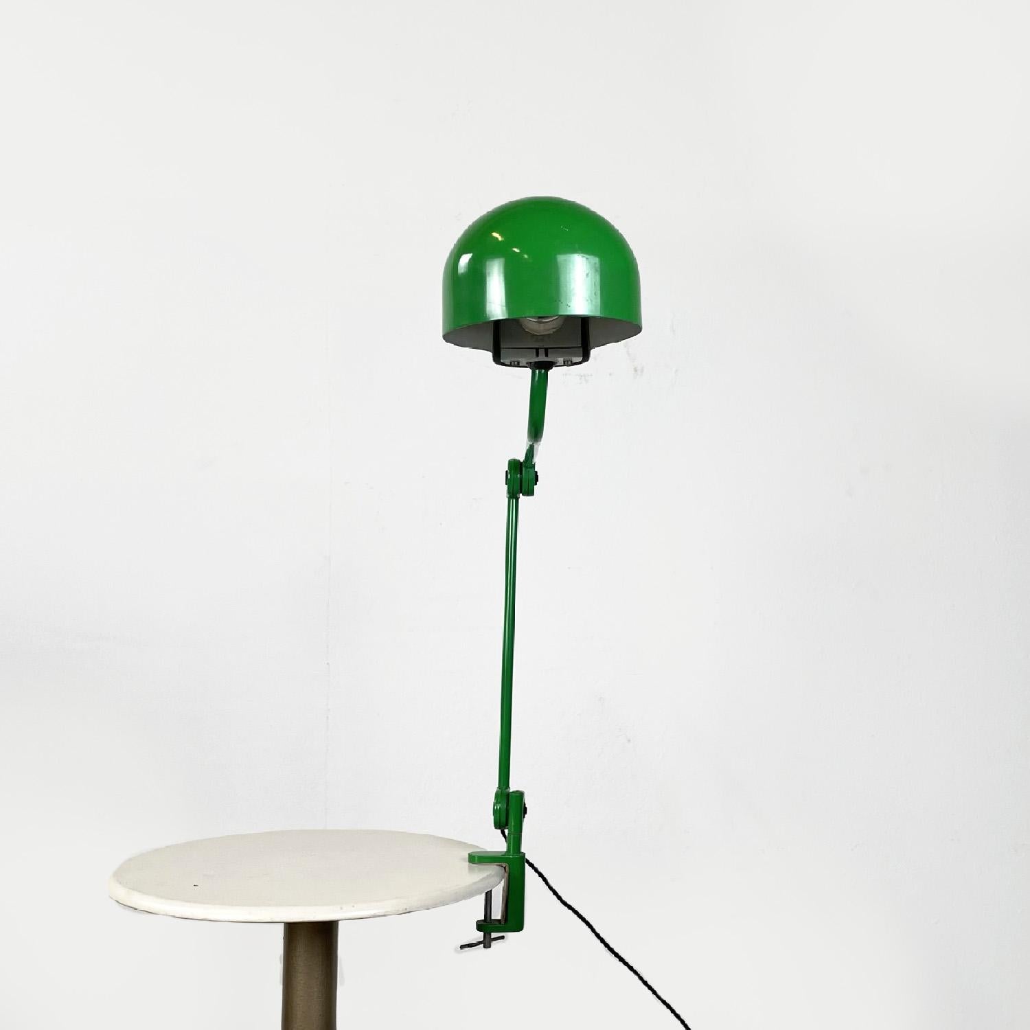 Italian modern green table lamp Topo by Joe Colombo for Stilnovo, 1970s In Good Condition For Sale In MIlano, IT