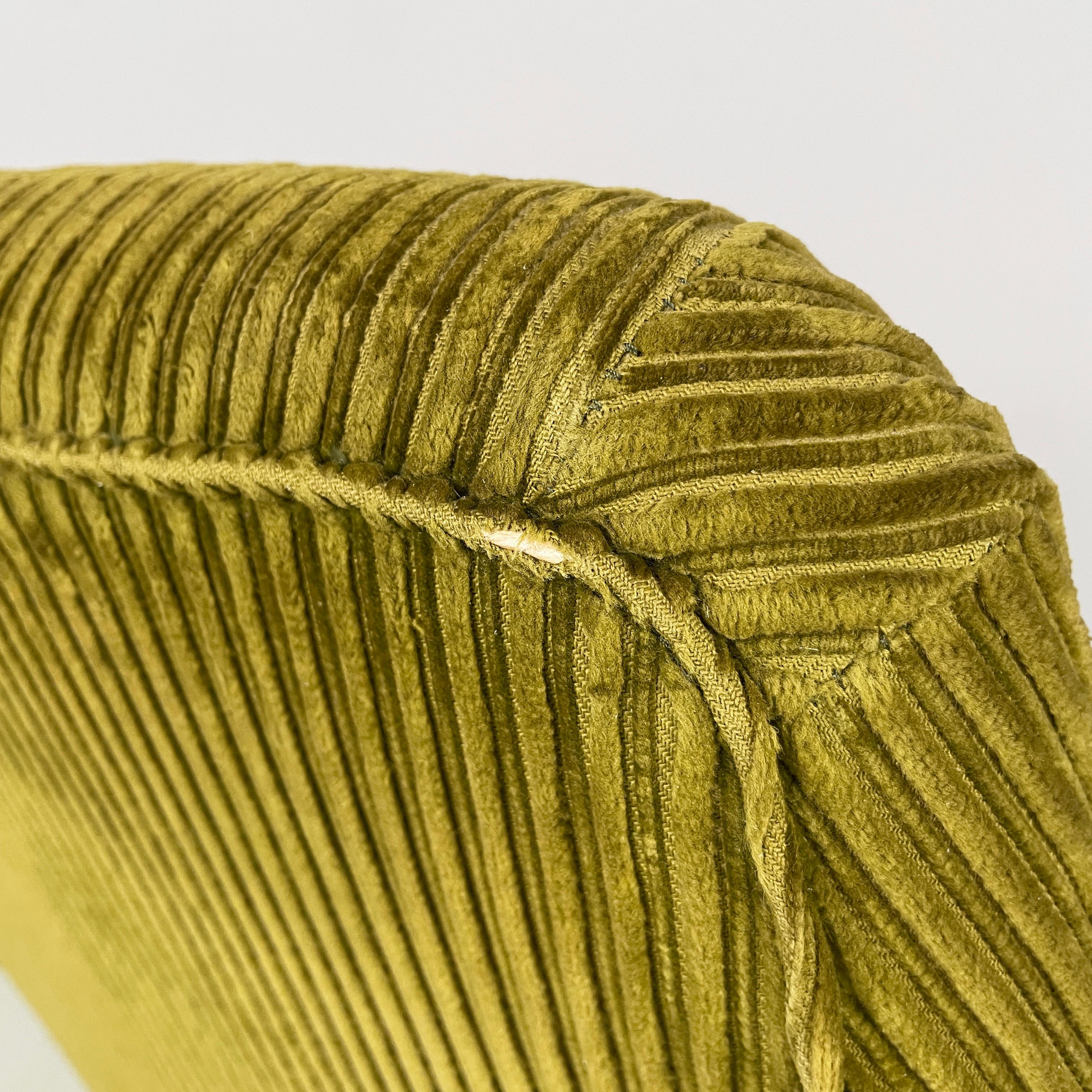 Silla de oficina moderna italiana de terciopelo verde de Moscatelli para Formanova, años 70 en venta 7