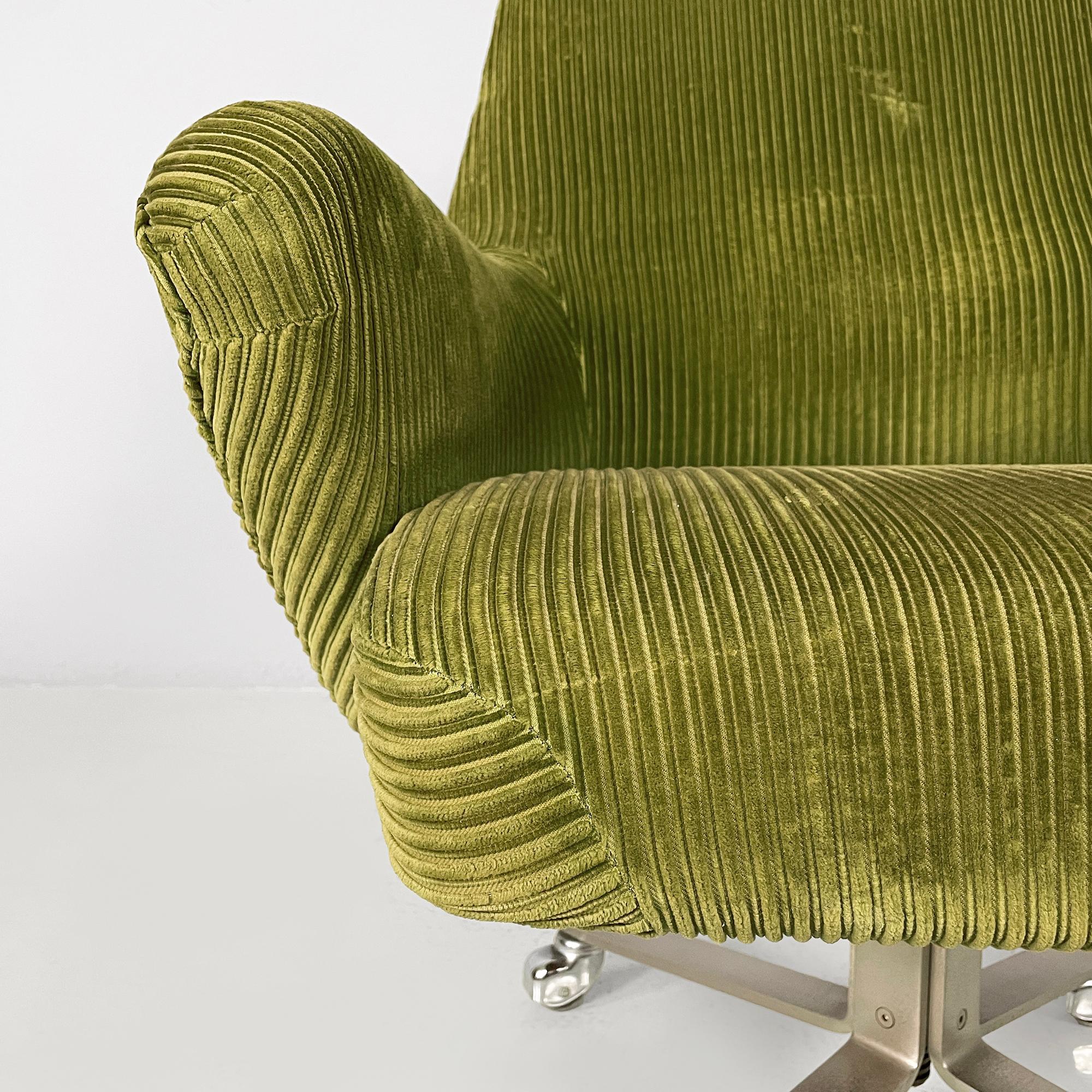 Silla de oficina moderna italiana de terciopelo verde de Moscatelli para Formanova, años 70 en venta 1
