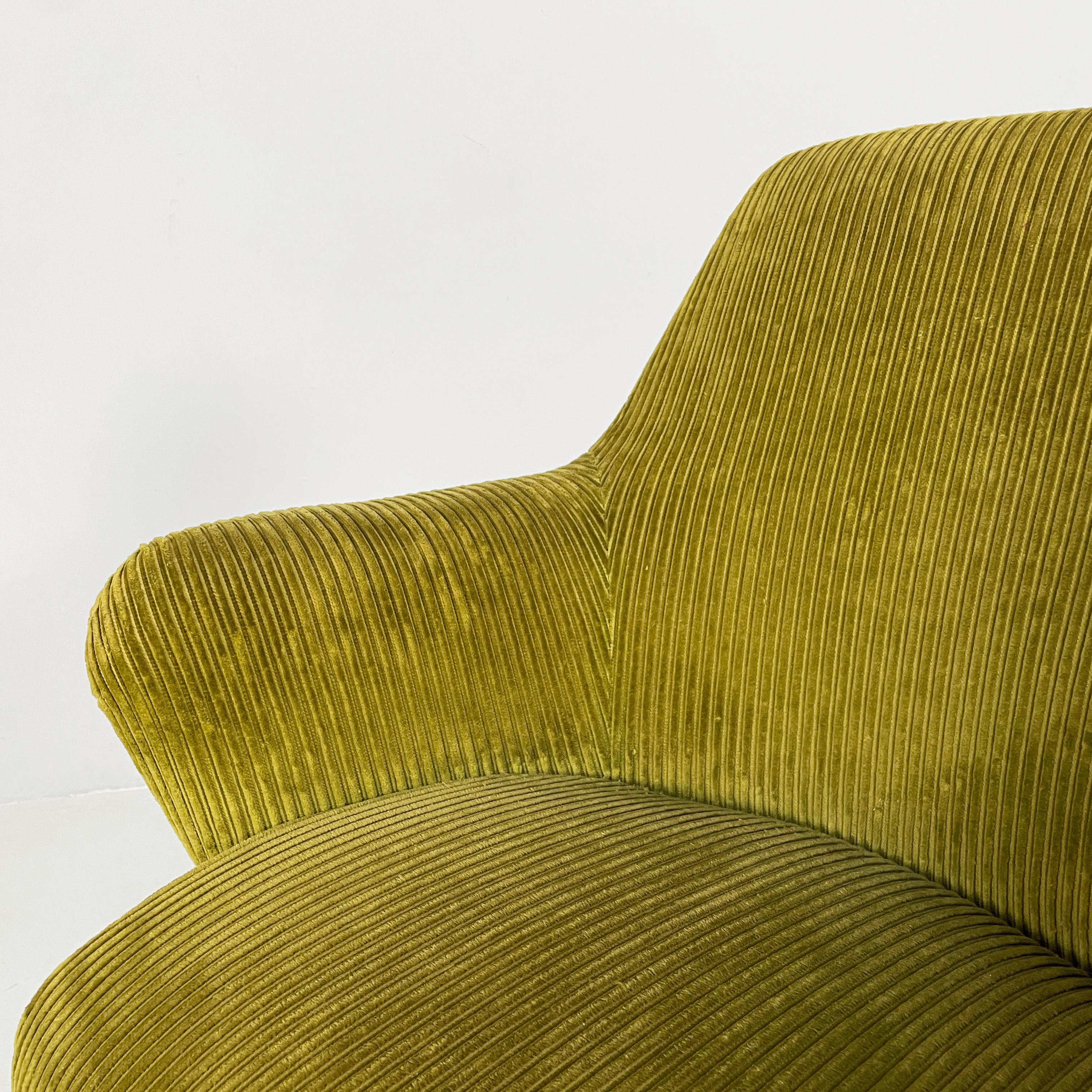 Silla de oficina moderna italiana de terciopelo verdeS de Moscatelli para Formanova, años 70 finales del siglo XX en venta