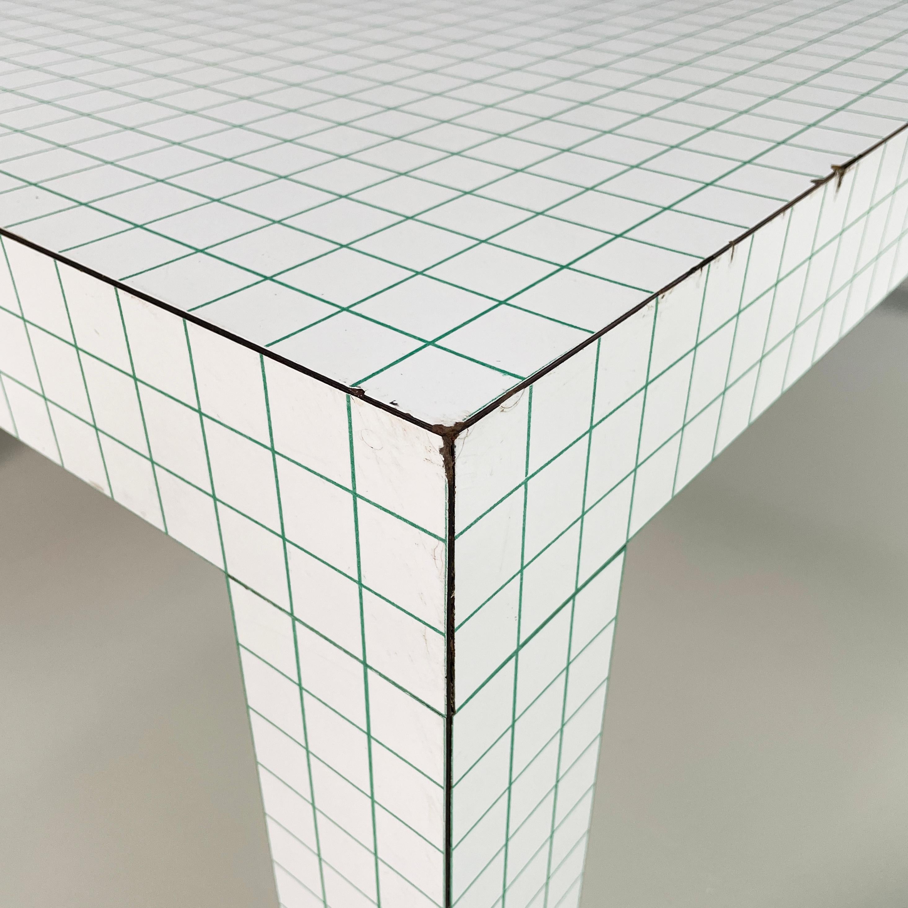 Table de salle à manger moderne italienne Quaderna Design Superstudio Zanotta 1970 État moyen - En vente à MIlano, IT