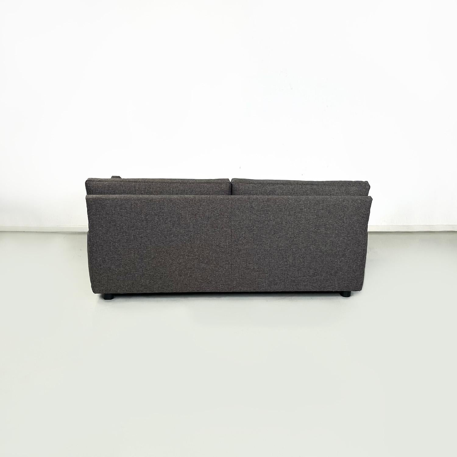 Italian modern grey brown fabric sofa by Flexform, 1990s Late 20th Century en venta