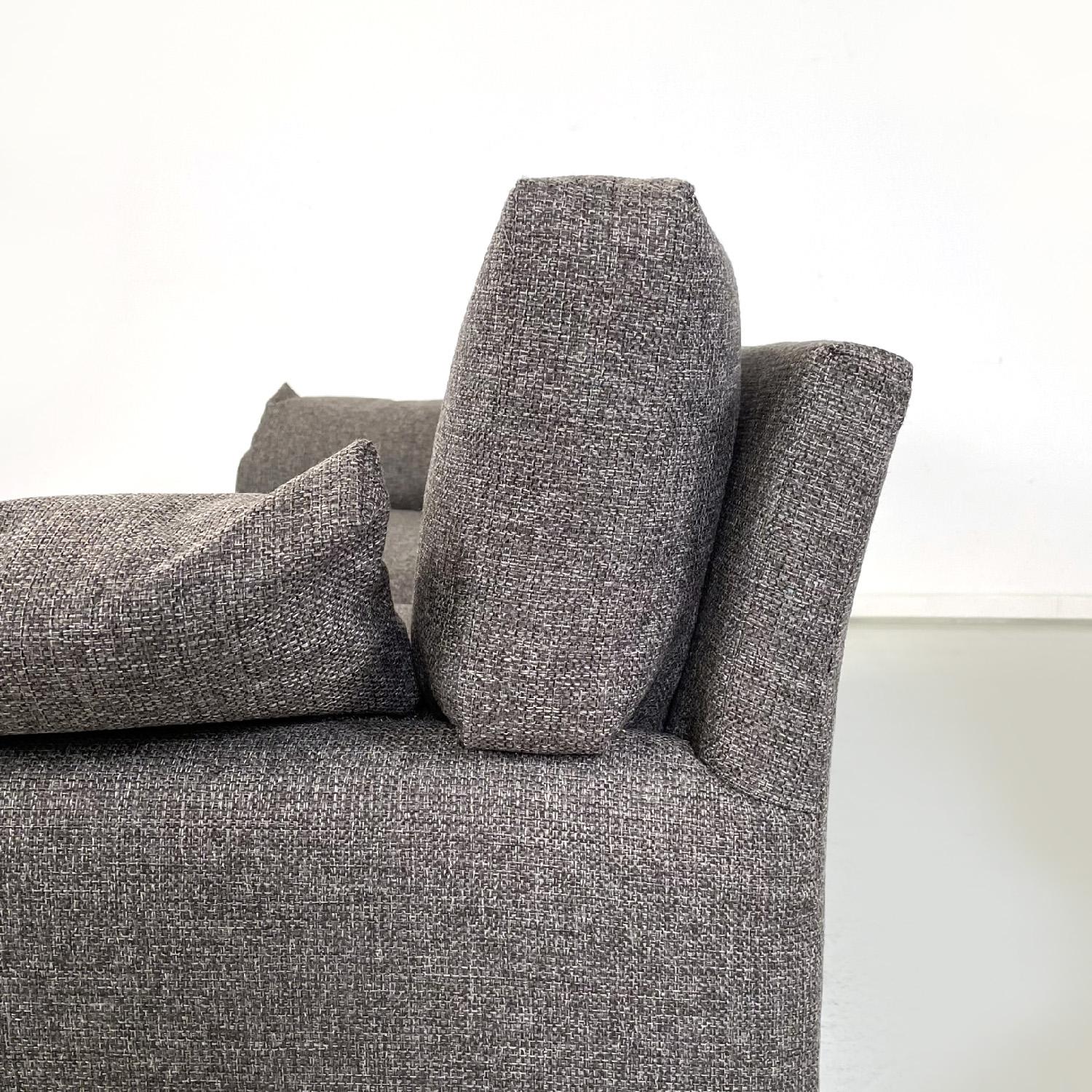 Italian modern grey brown fabric sofa by Flexform, 1990s en venta 1