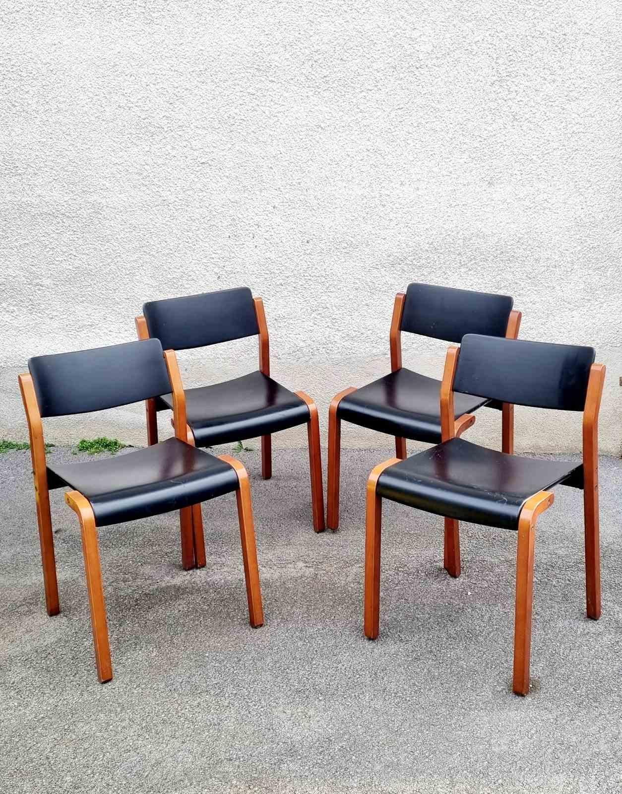 Moderne italienische Gruppo-Stühle der Moderne, De Pas, D'Urbino & Lomazzi für Bellato, Italien 80er Jahre (Moderne der Mitte des Jahrhunderts) im Angebot
