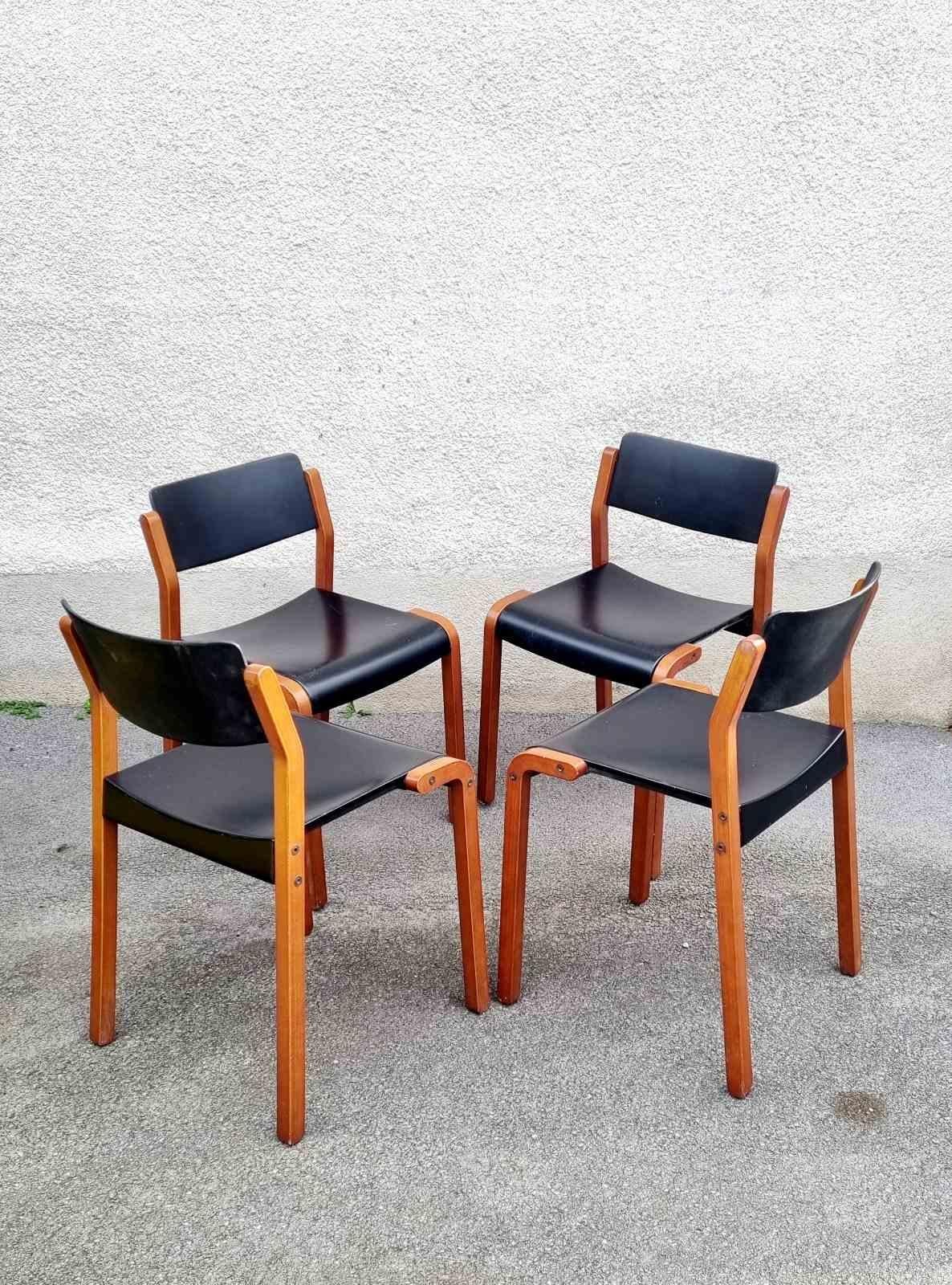 Moderne italienische Gruppo-Stühle der Moderne, De Pas, D'Urbino & Lomazzi für Bellato, Italien 80er Jahre (Holz) im Angebot