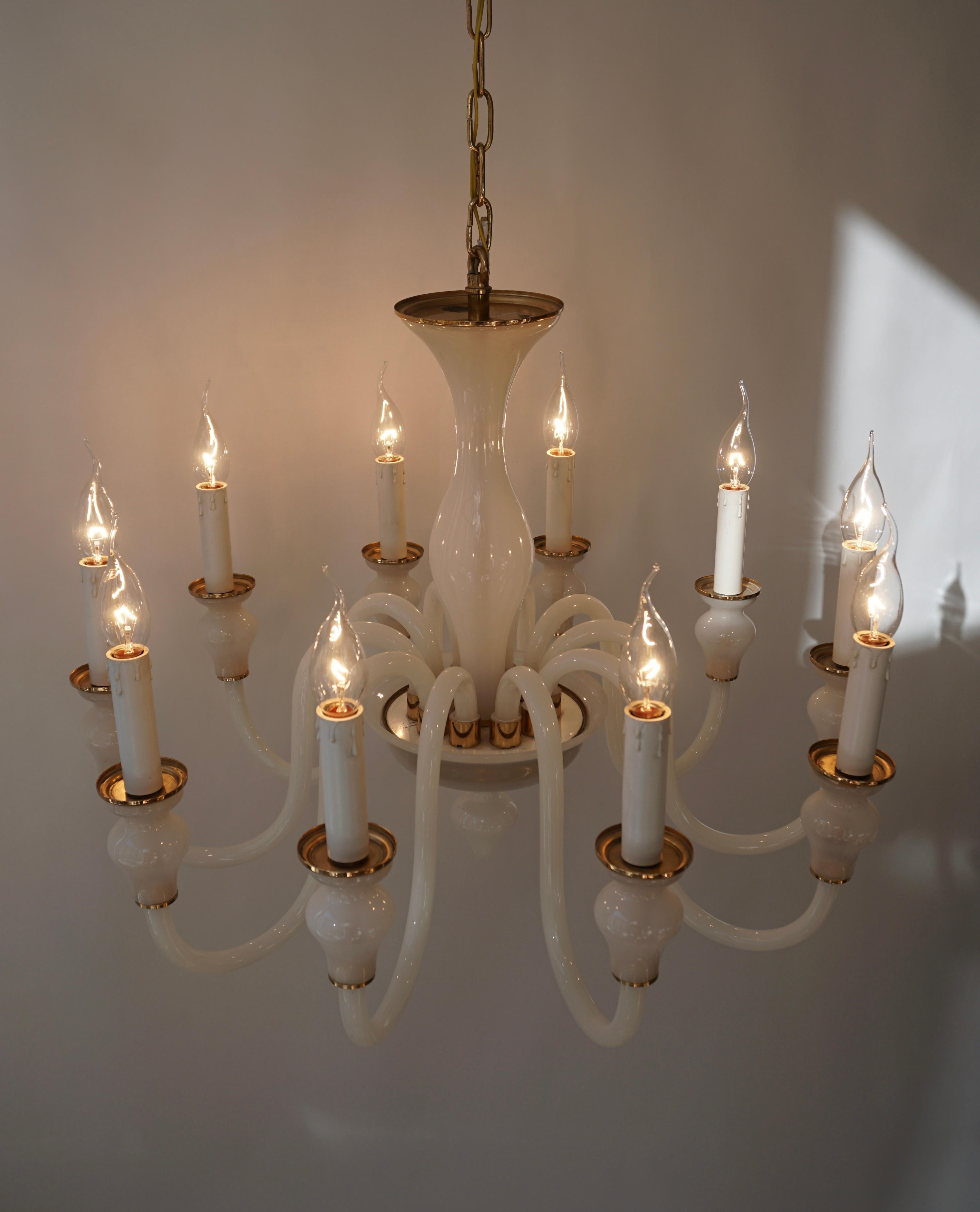 Italian Modern Hand Blown White and Gold Murano Glass Chandeliers For Sale 7