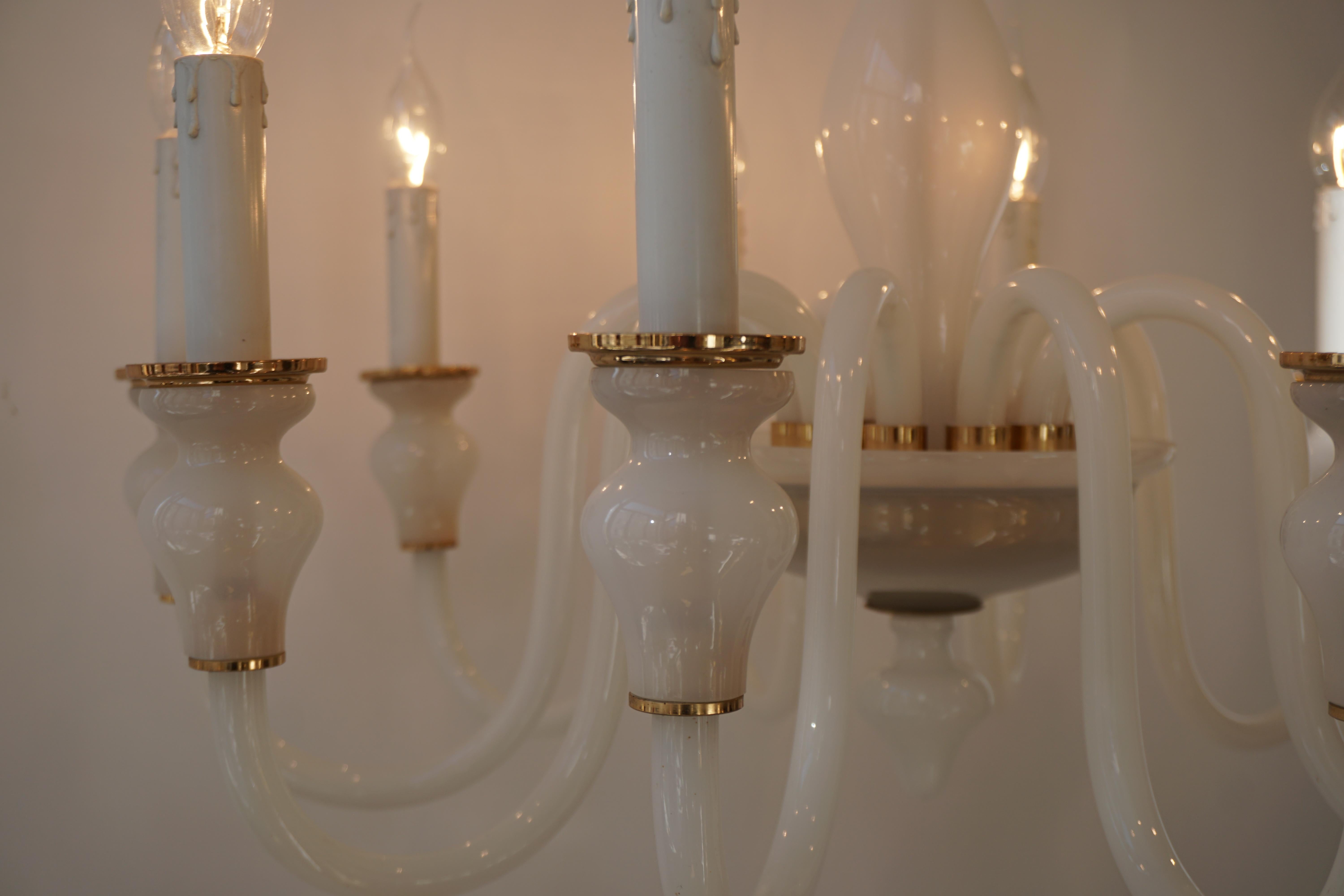 Italian Modern Hand Blown White and Gold Murano Glass Chandeliers For Sale 9