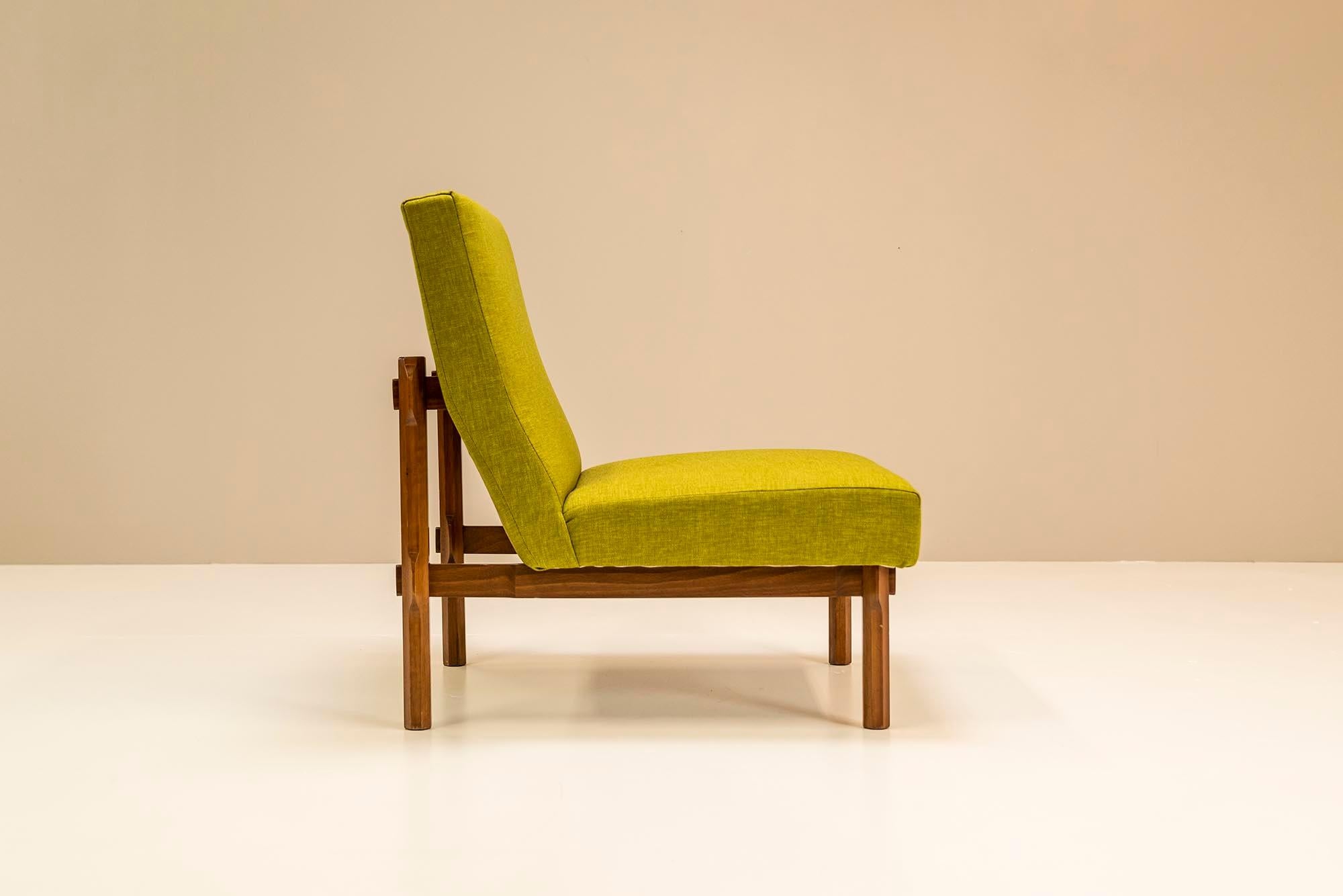 Italian Modern Ico Parisi Chair in Walnut, Model 869, 1960s 3