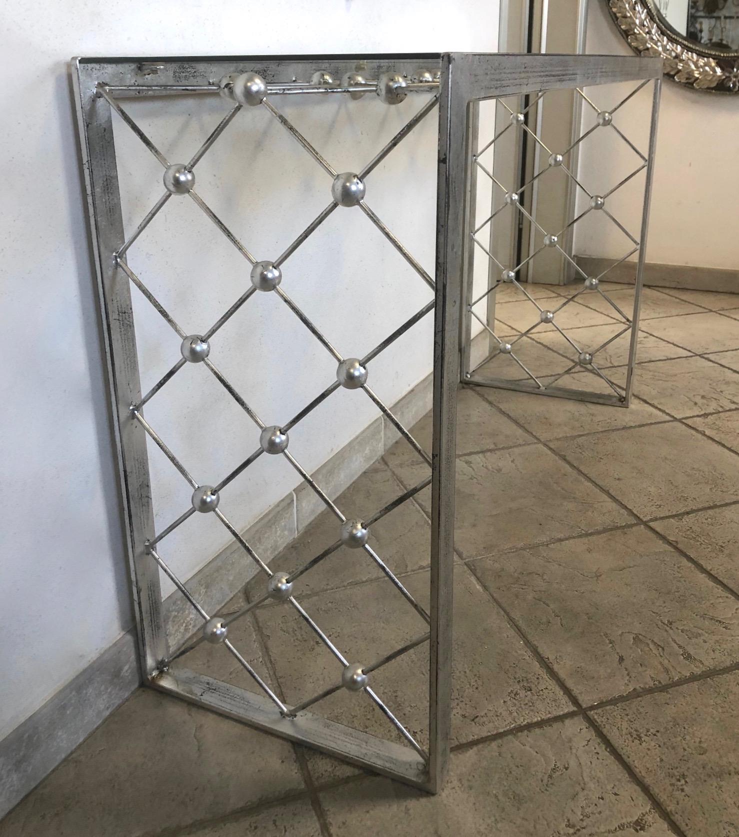 Italian Modern Industrial Design Criss Cross Fretwork Iron Console / Entry Table In New Condition For Sale In New York, NY