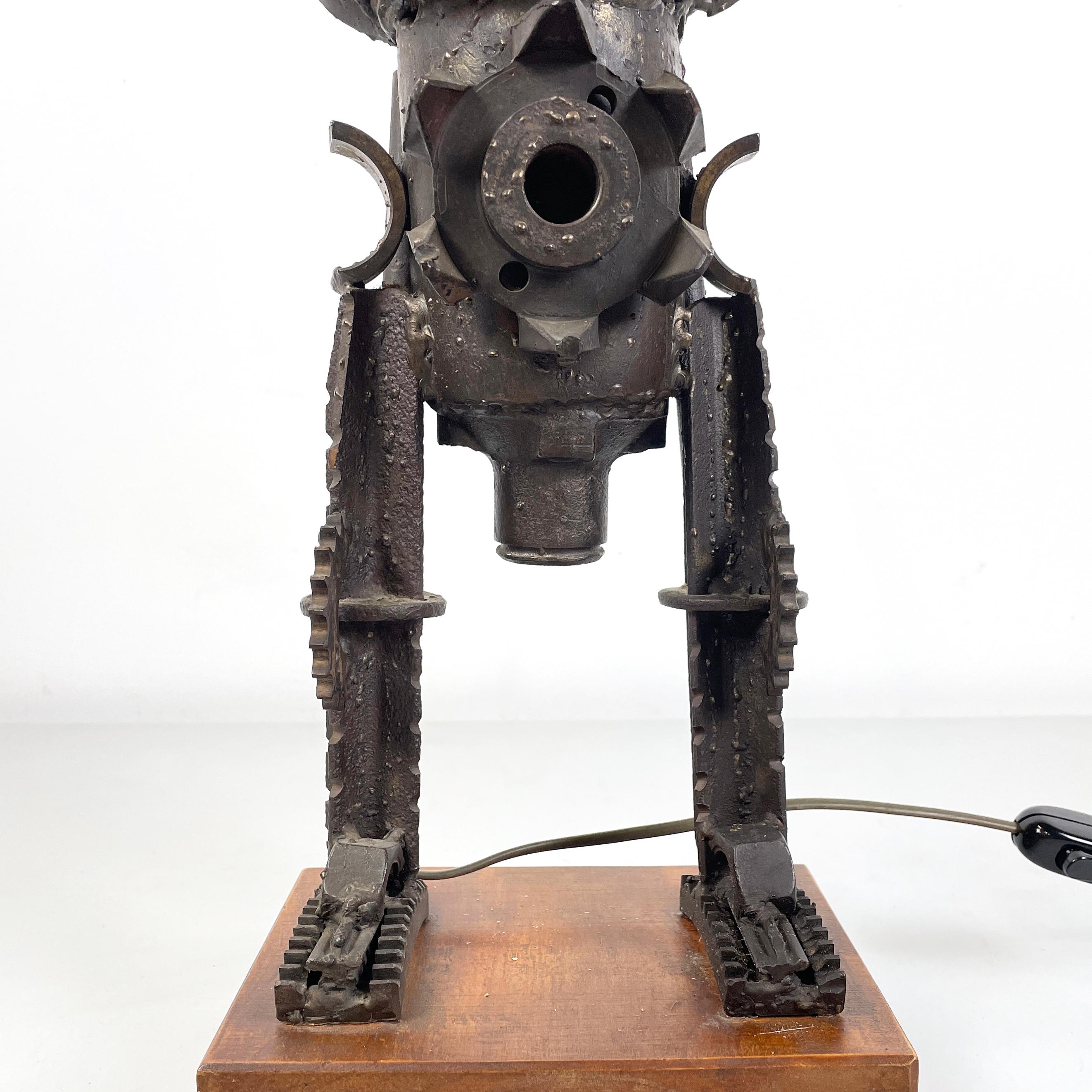 Italian modern industrial Human sculpture in metal and gears fused, 1980s For Sale 8