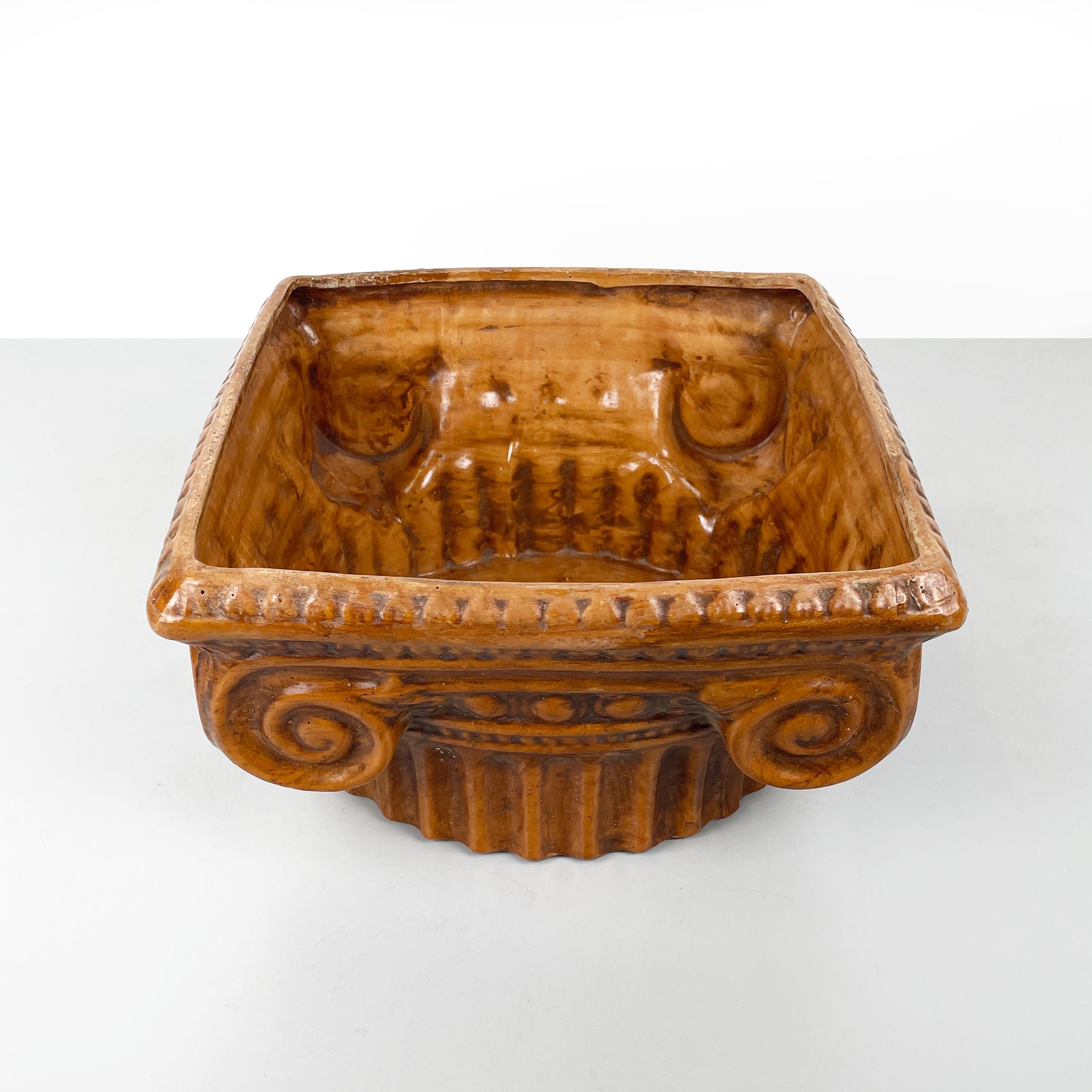 Italian modern Ionic capital centerpiece bowl in brown ceramic, 1980s In Good Condition For Sale In MIlano, IT