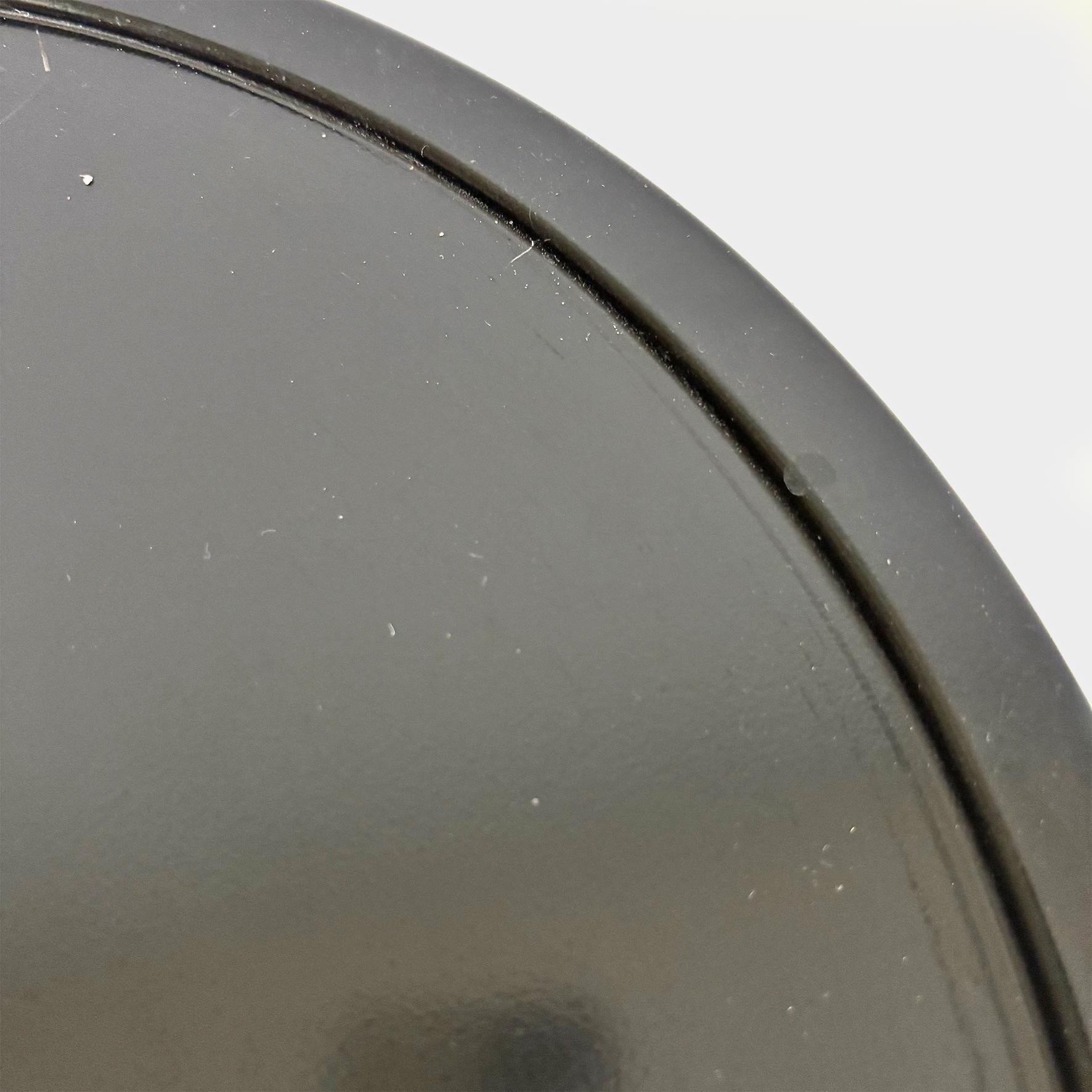 Table basse ronde en fer moderne italienne par Forme e Funzioni pour Airon, années 1980. en vente 6