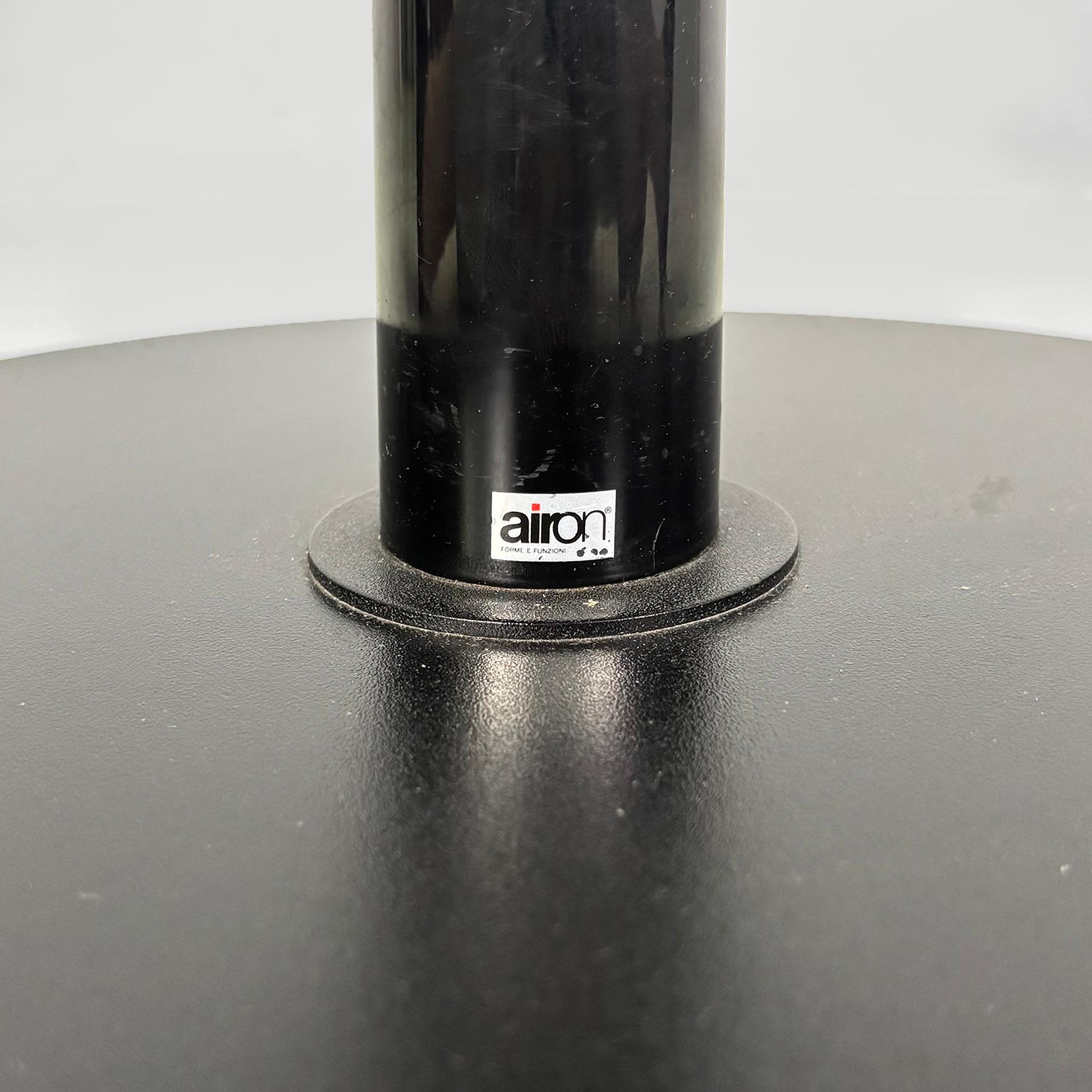 Table basse ronde en fer moderne italienne par Forme e Funzioni pour Airon, années 1980. en vente 8