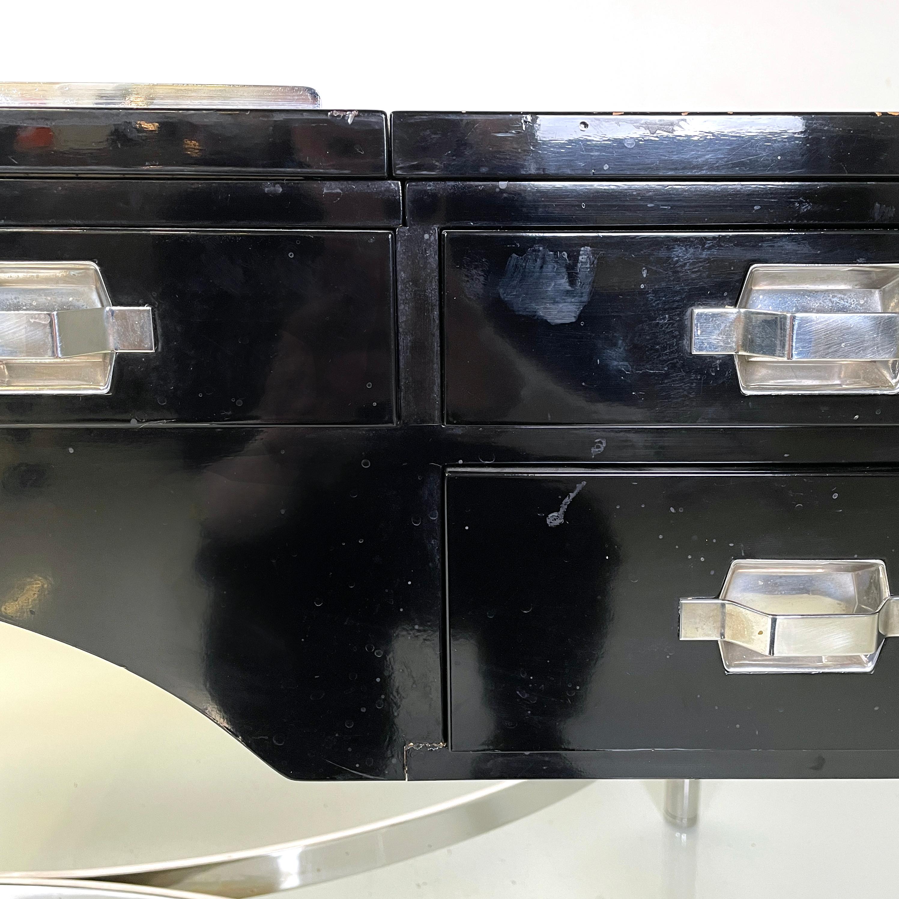 Italian modern Lacquered wood and chromed metal desk by  D.I.D., 1970s For Sale 7