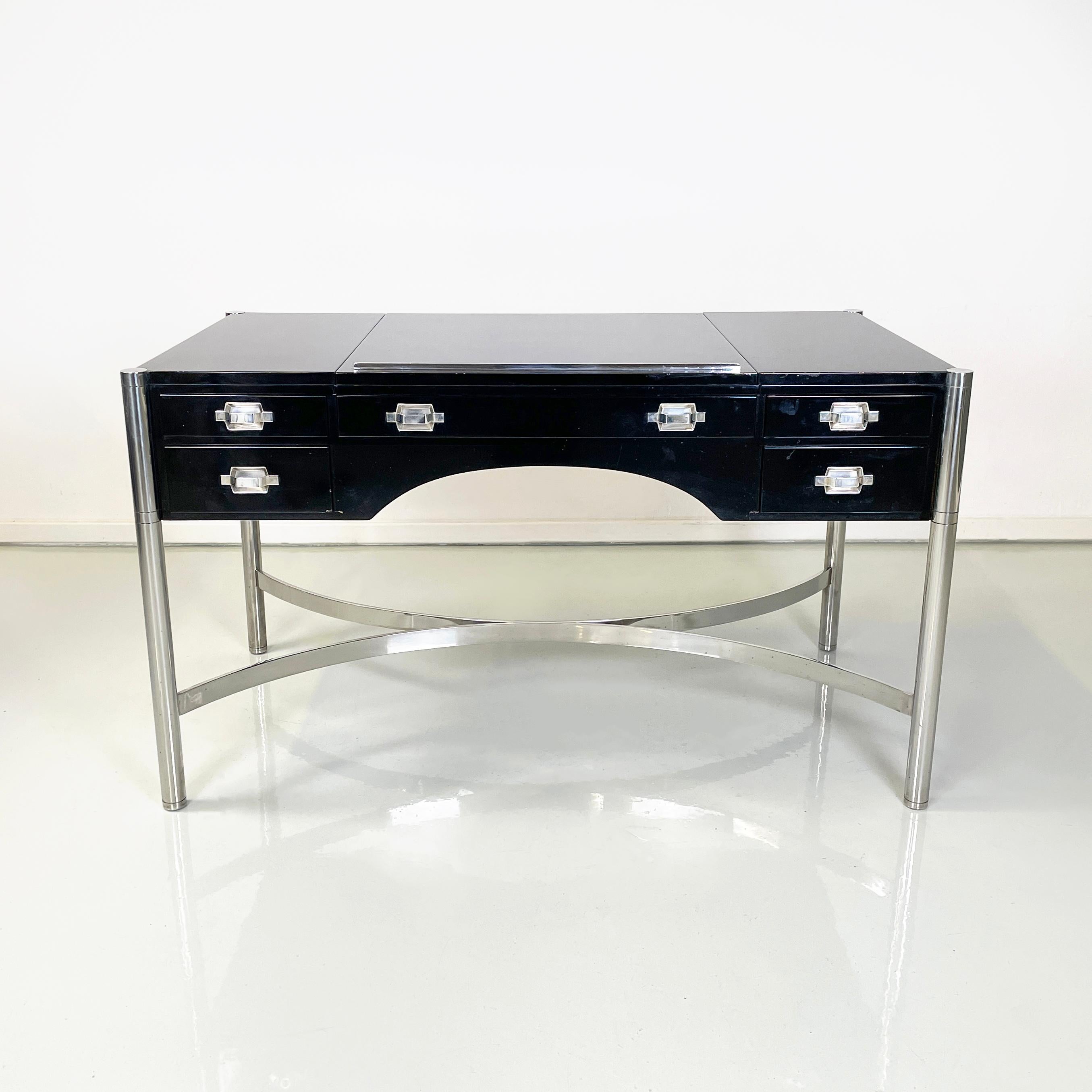 Modern Italian modern Lacquered wood and chromed metal desk by  D.I.D., 1970s For Sale