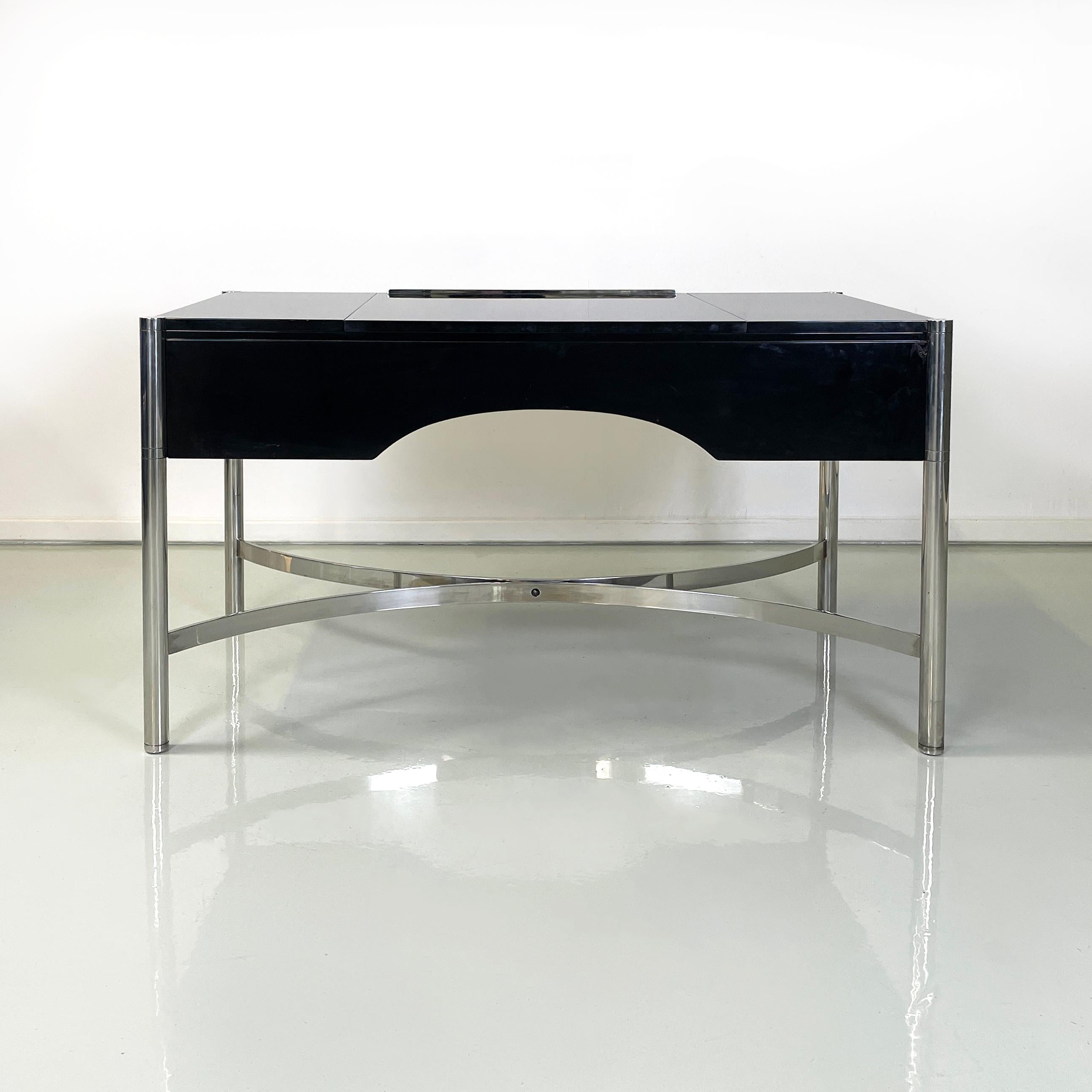 Italian modern Lacquered wood and chromed metal desk by  D.I.D., 1970s For Sale 2