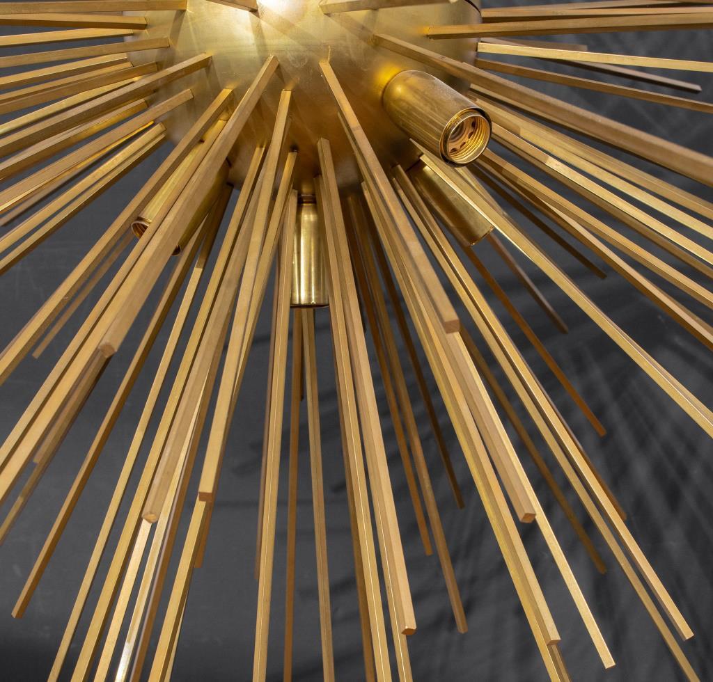Italienischer Mid-Century Modern Großer Sputnik-Kronleuchter aus Messing. 63