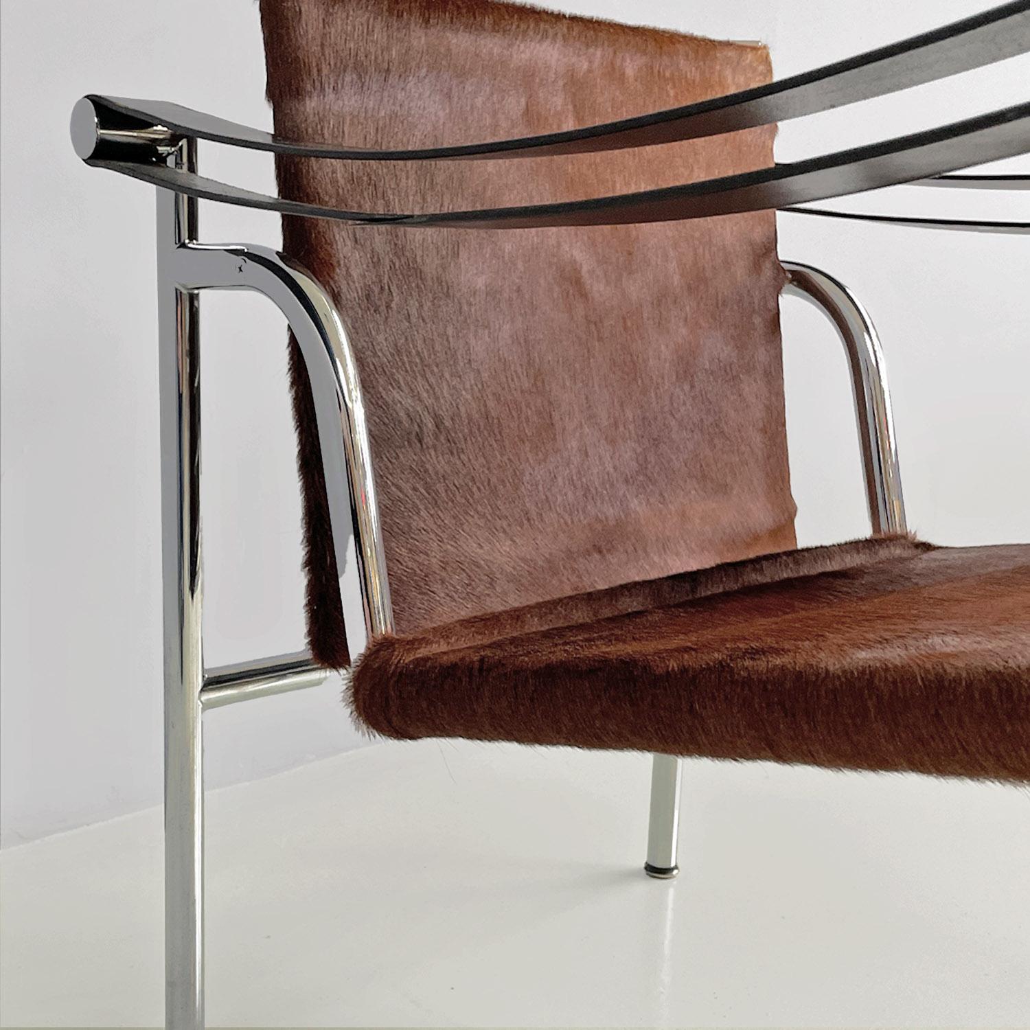 Italian modern LC1 armchair, Le Corbusier, Jeanneret and Perriand, Cassina 1960s For Sale 12