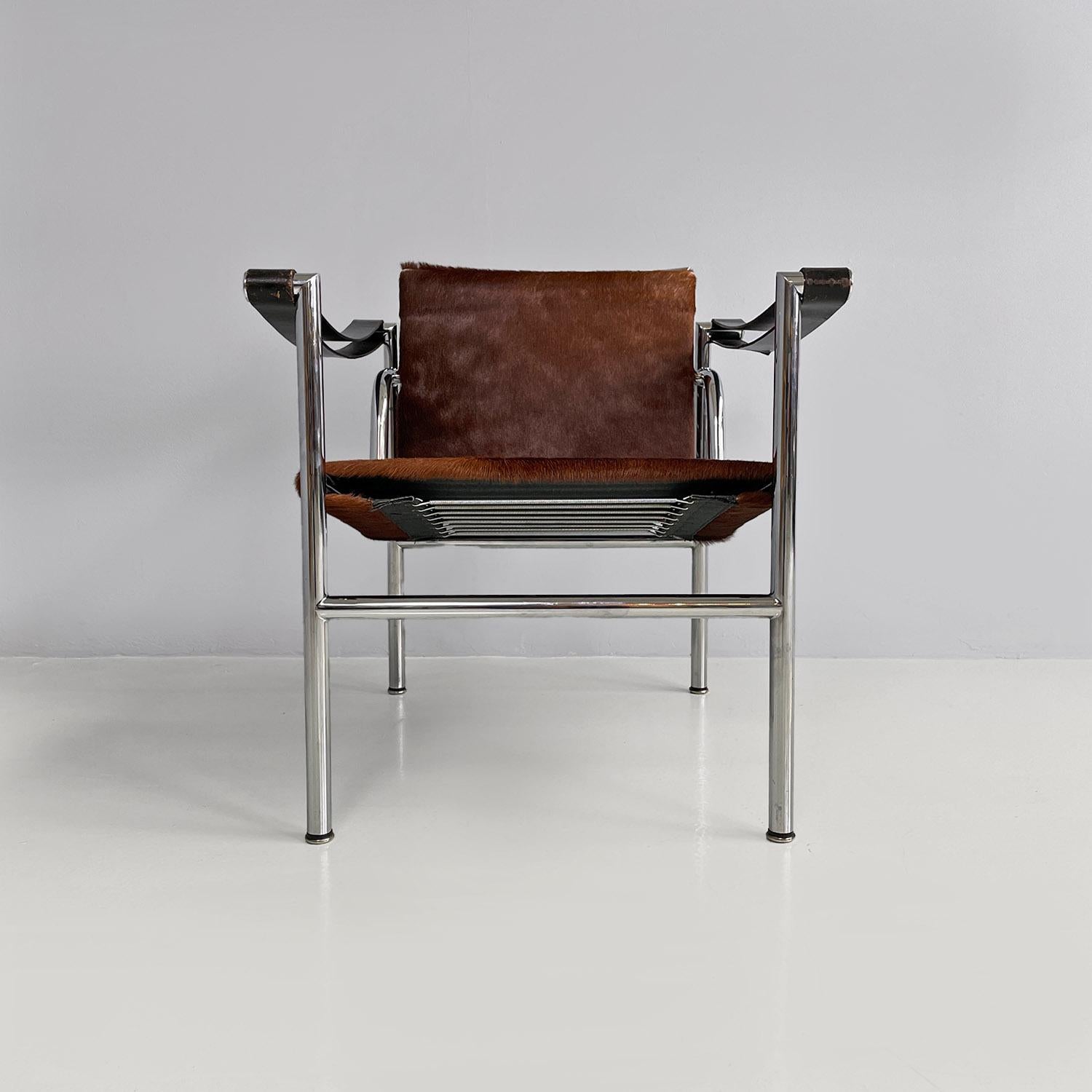 Mid-Century Modern Italian modern LC1 armchair, Le Corbusier, Jeanneret and Perriand, Cassina 1960s