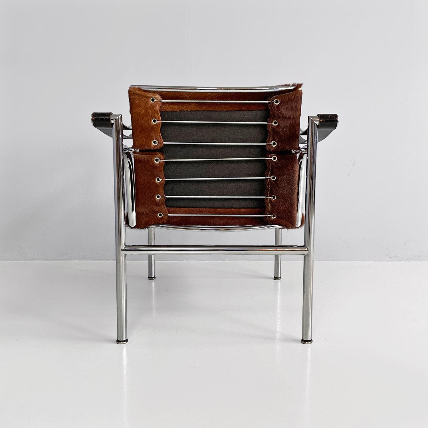 Italian modern LC1 armchair, Le Corbusier, Jeanneret and Perriand, Cassina 1960s For Sale 2