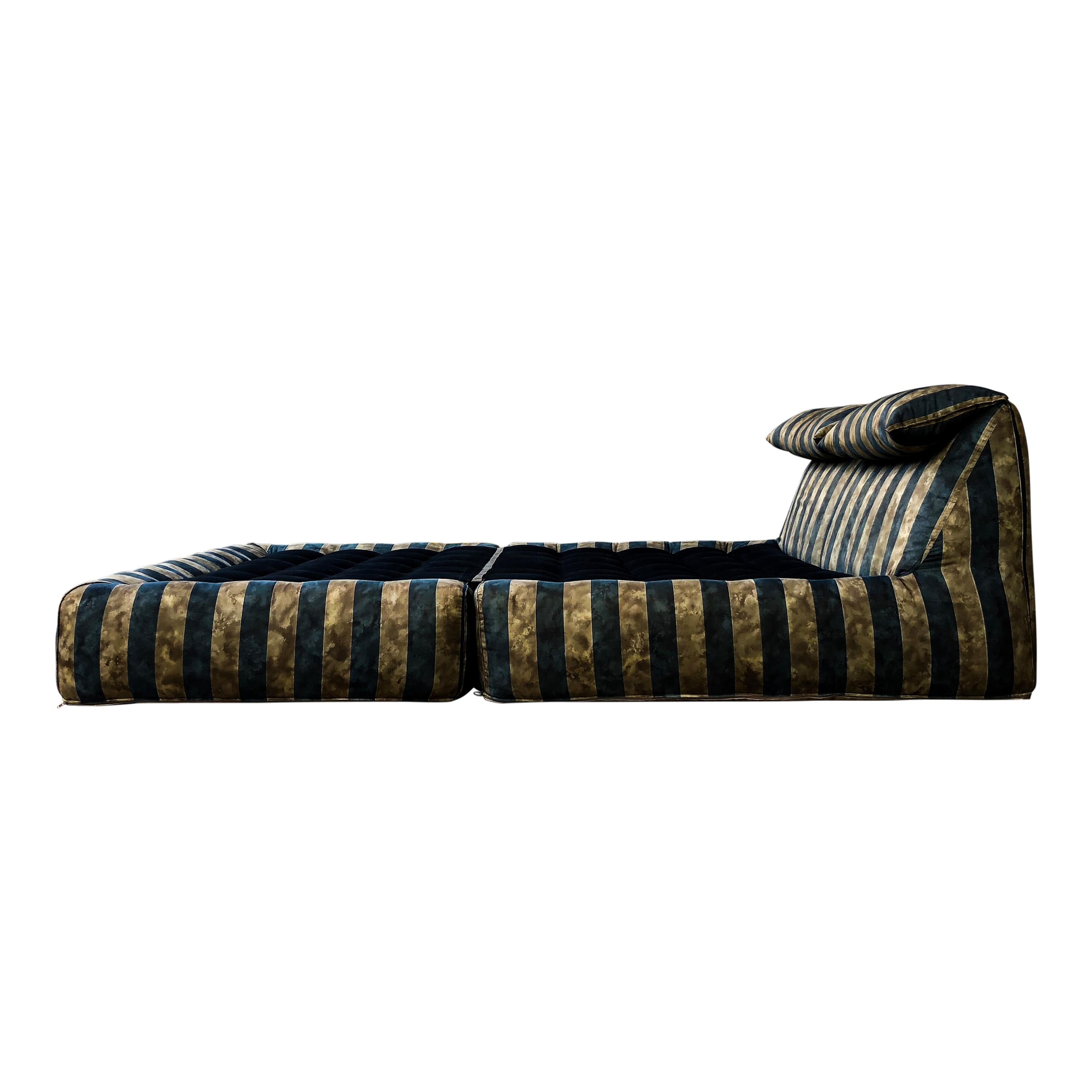 Post-Modern Italian Modern Le Bambole Striped Daybed by Mario Bellini for B&B Italia, 1976 For Sale