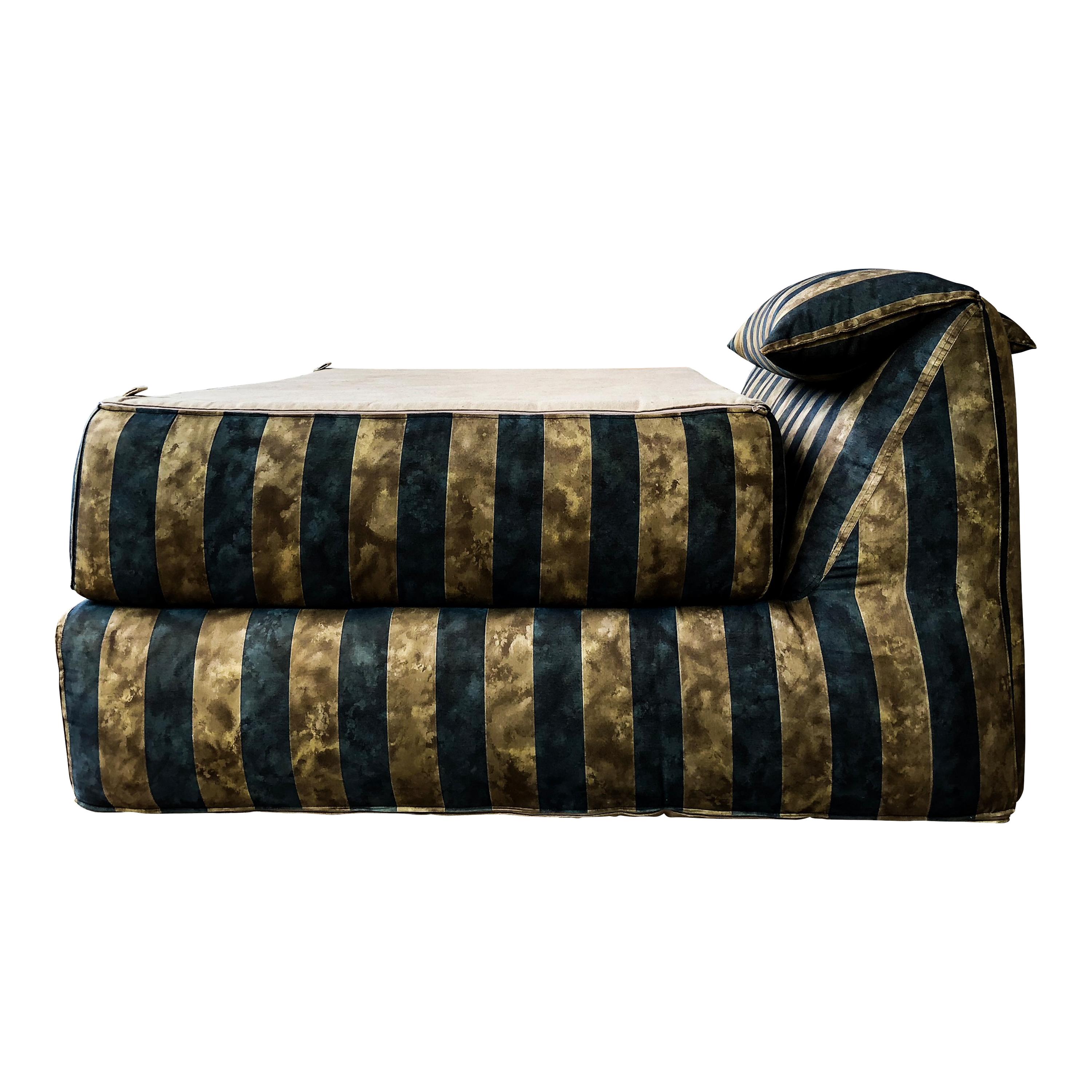Italian Modern Le Bambole Striped Daybed by Mario Bellini for B&B Italia, 1976 For Sale 3