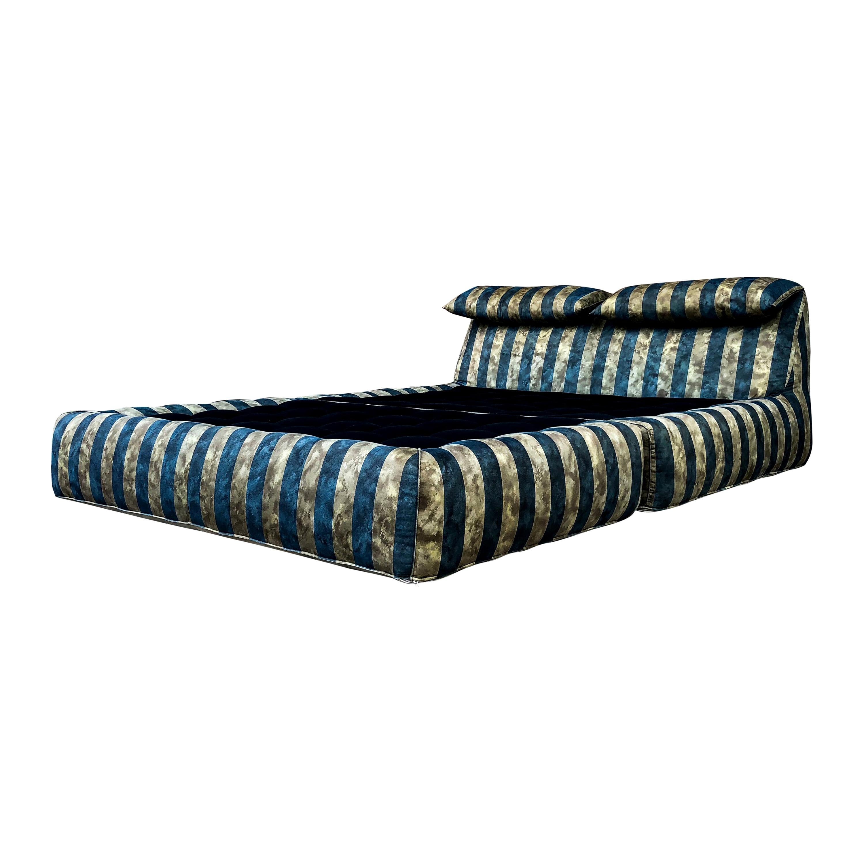 Italian Modern Le Bambole Striped Daybed by Mario Bellini for B&B Italia, 1976 For Sale