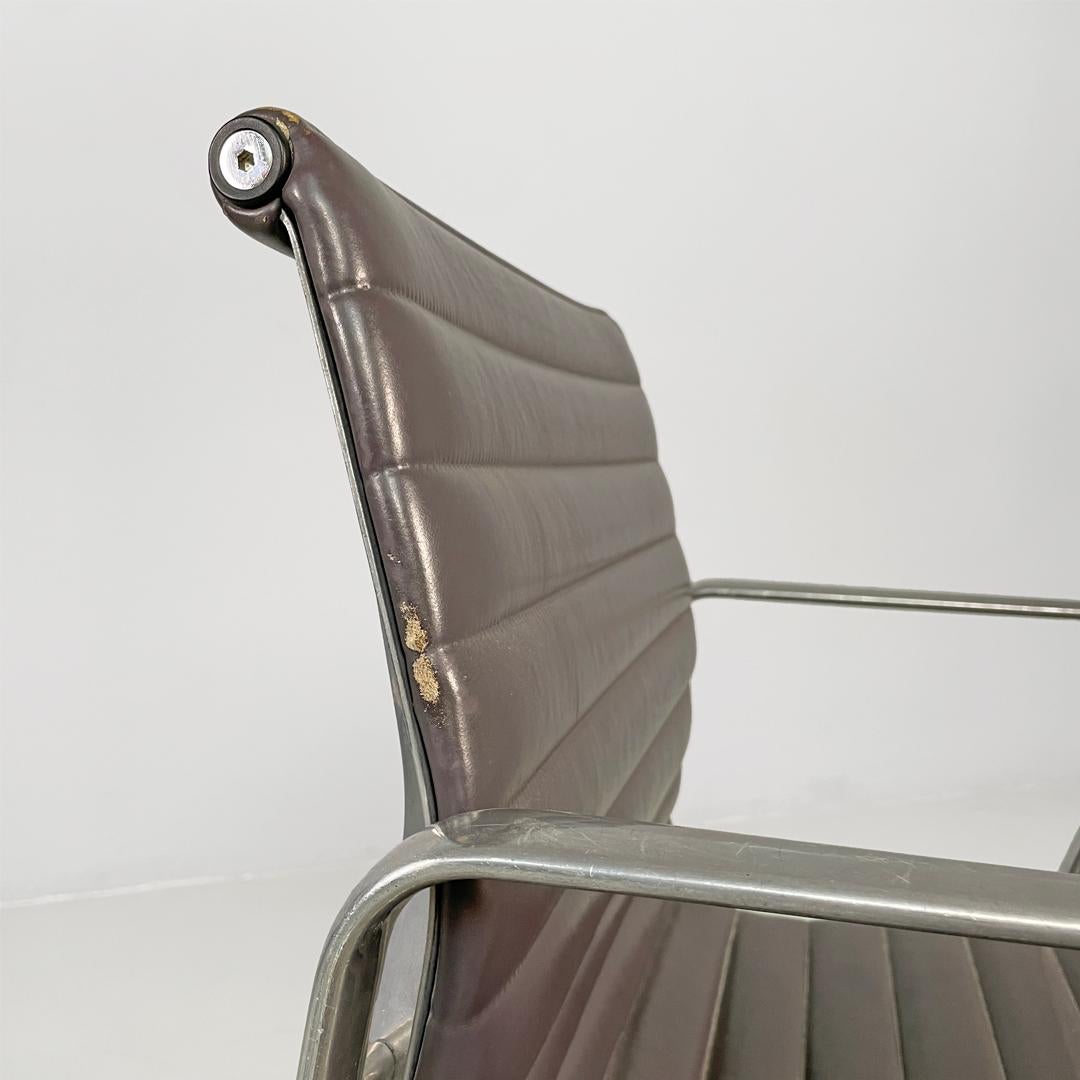 Italian modern leather office chair by Charles and Ray Eames for ICF, 1970s For Sale 12