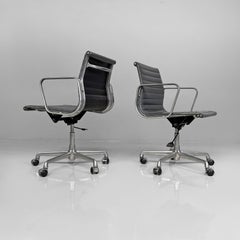 Italian modern leather office chair by Charles and Ray Eames for ICF, 1970s
