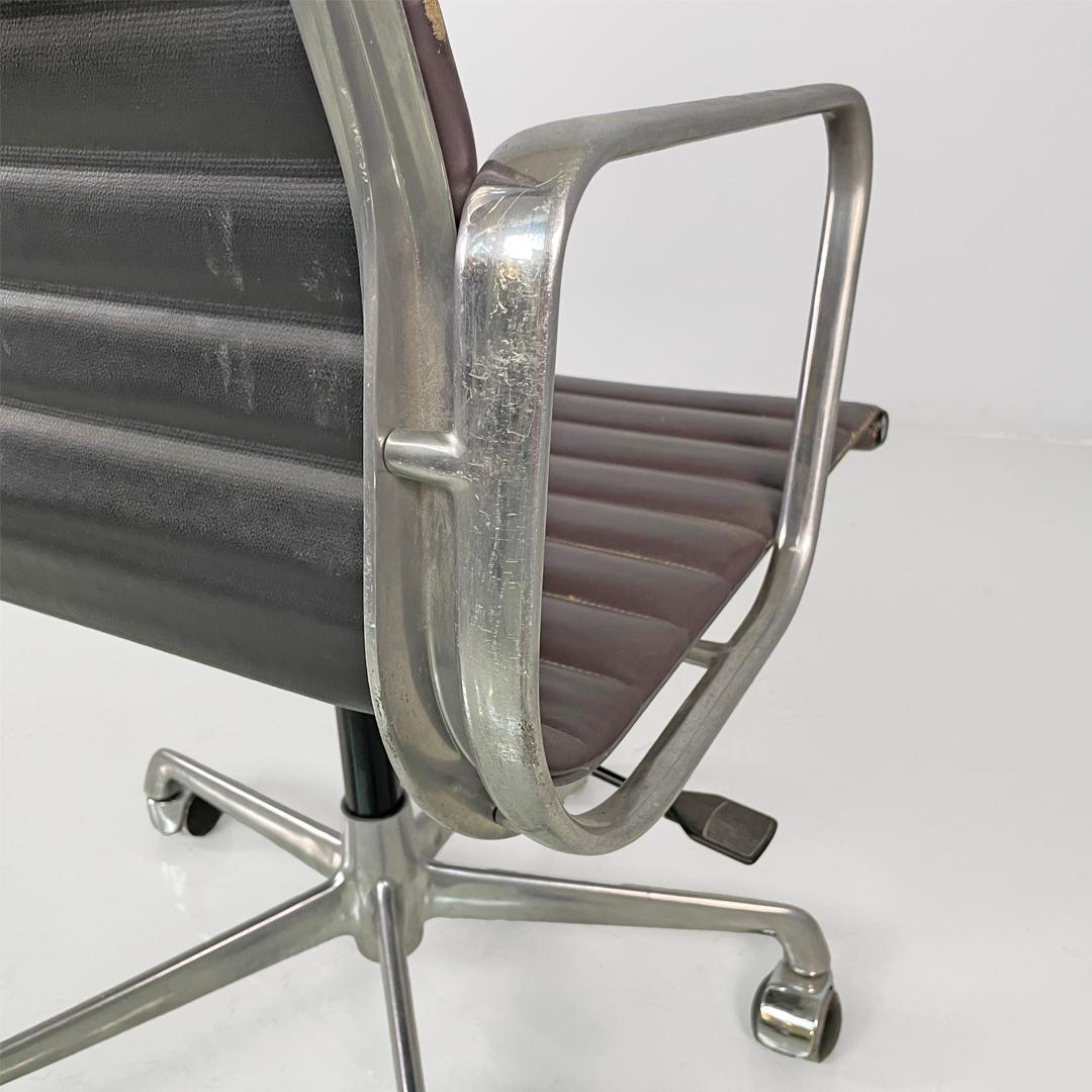 Italian modern leather office chair by Charles and Ray Eames for ICF, 1970s For Sale 14