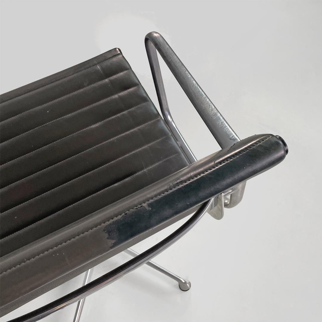 Italian modern leather office chair by Charles and Ray Eames for ICF, 1970s (Moderne) im Angebot