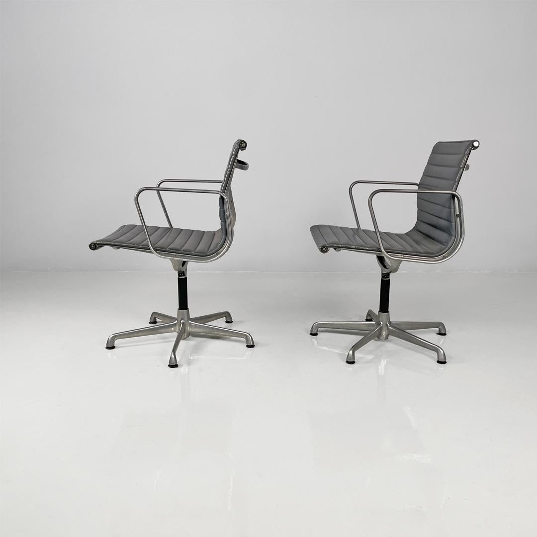 Italian modern leather office chairs by Charles and Ray Eames for ICF, 1970s im Angebot 6