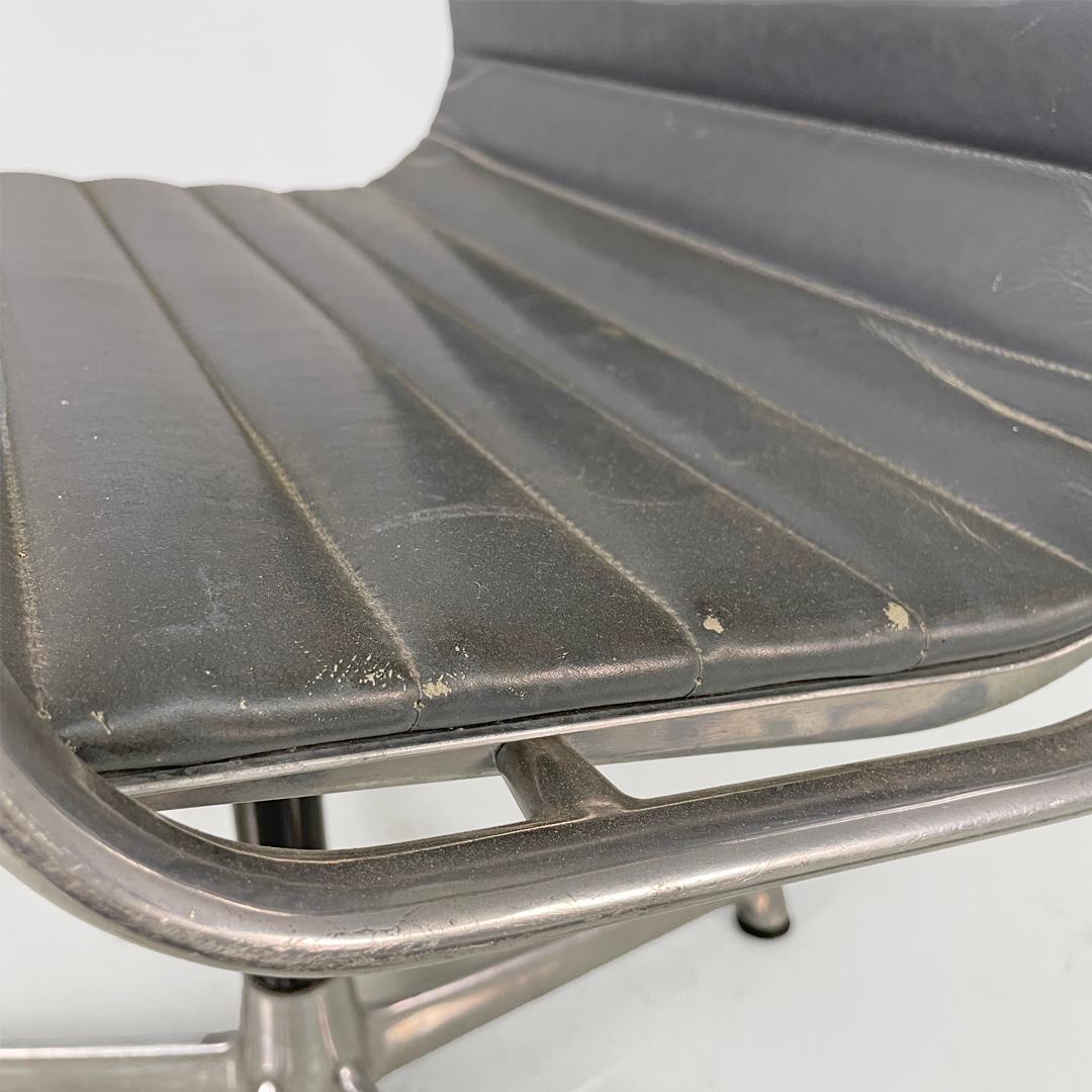 Italian modern leather office chairs by Charles and Ray Eames for ICF, 1970s im Angebot 1