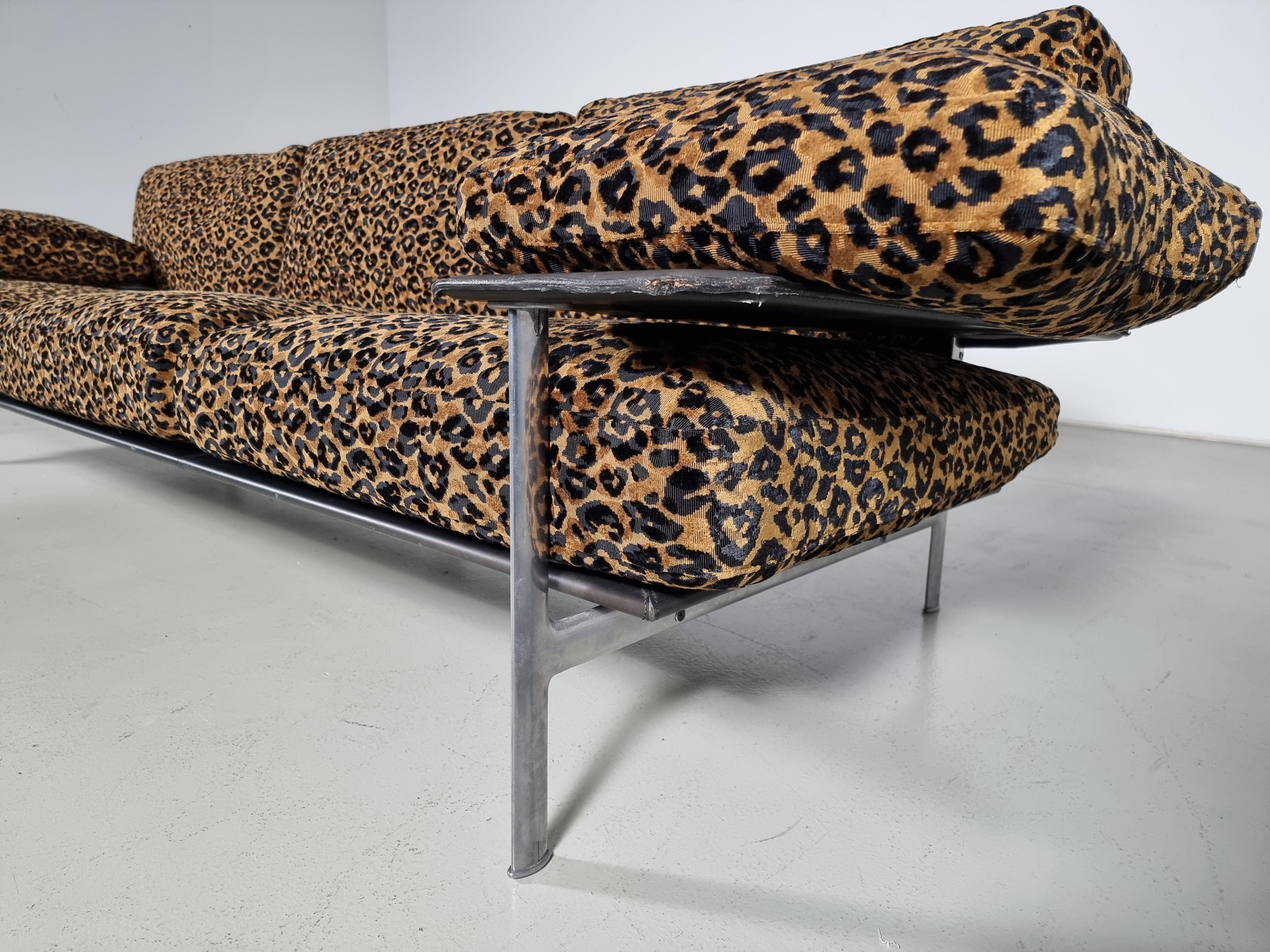 Italian Modern Leopard velvet Diesis sofa by Antonio Citterio for B&B, 1980s For Sale 2
