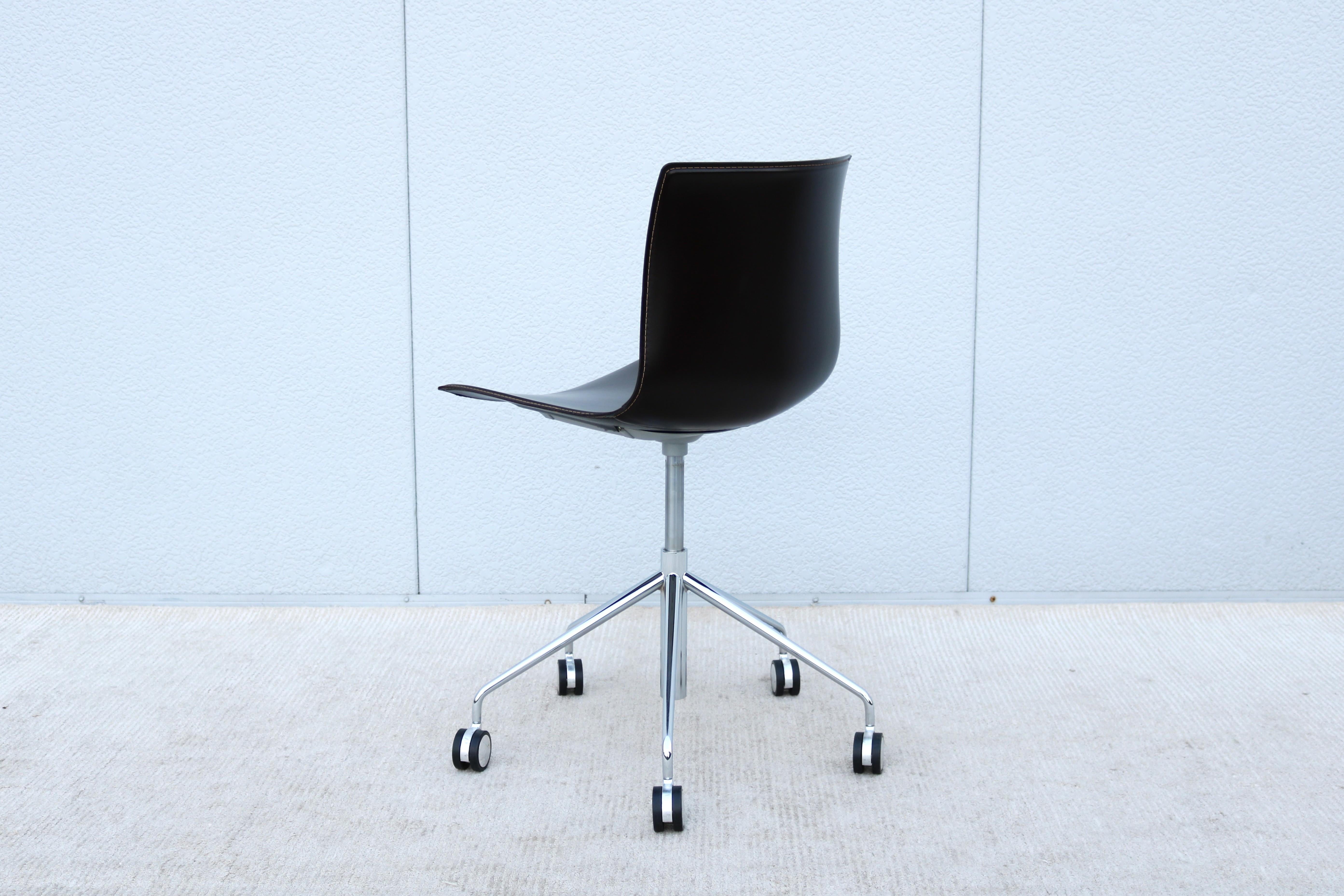 Italian Modern Lievore Altherr Molina for Arper Catifa Leather Swivel Desk Chair For Sale 7