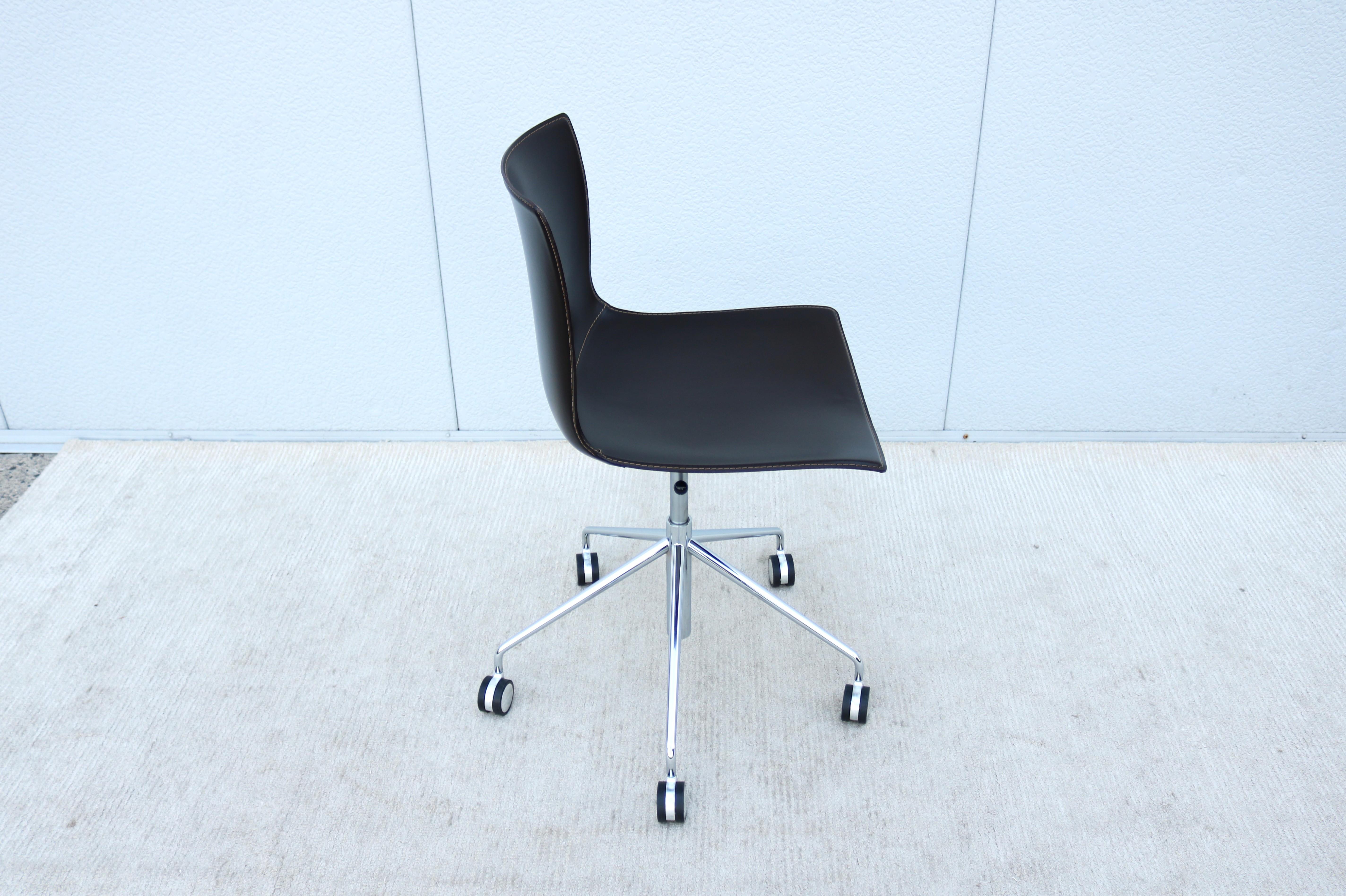 Italian Modern Lievore Altherr Molina for Arper Catifa Leather Swivel Desk Chair For Sale 9
